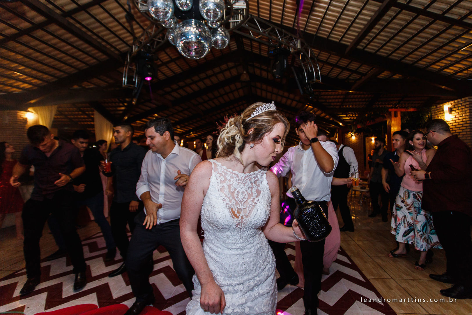 Foto Casamento Ana e Thiago na Paróquia Menino Jesus de Praga Foto Casamento Ana e Thiago na Paróquia Menino Jesus de Praga - Imagem 65