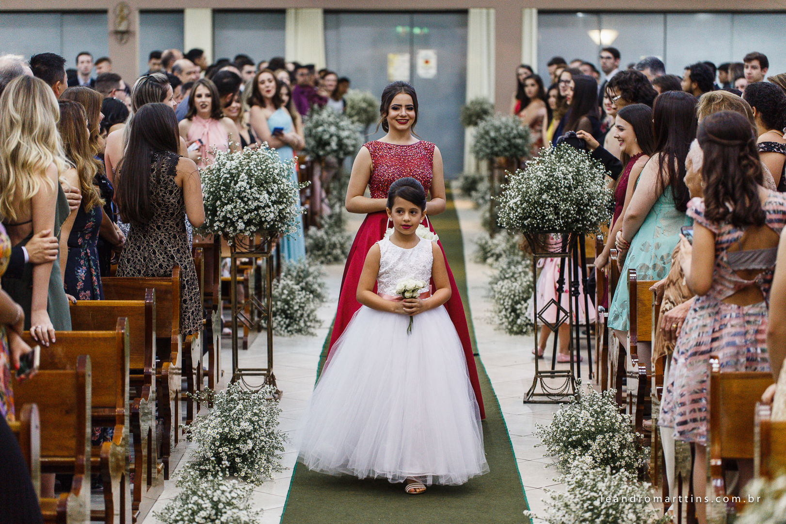 Foto Casamento Ana e Thiago na Paróquia Menino Jesus de Praga Foto Casamento Ana e Thiago na Paróquia Menino Jesus de Praga - Imagem 11