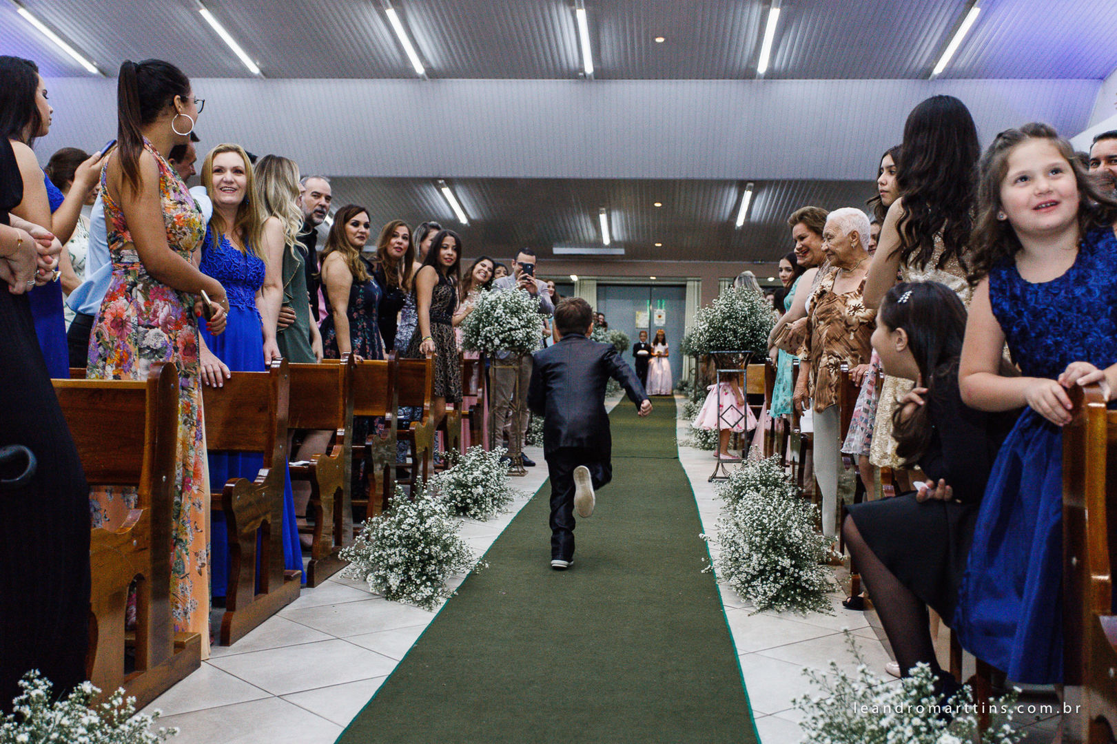 Foto Casamento Ana e Thiago na Paróquia Menino Jesus de Praga Foto Casamento Ana e Thiago na Paróquia Menino Jesus de Praga - Imagem 29