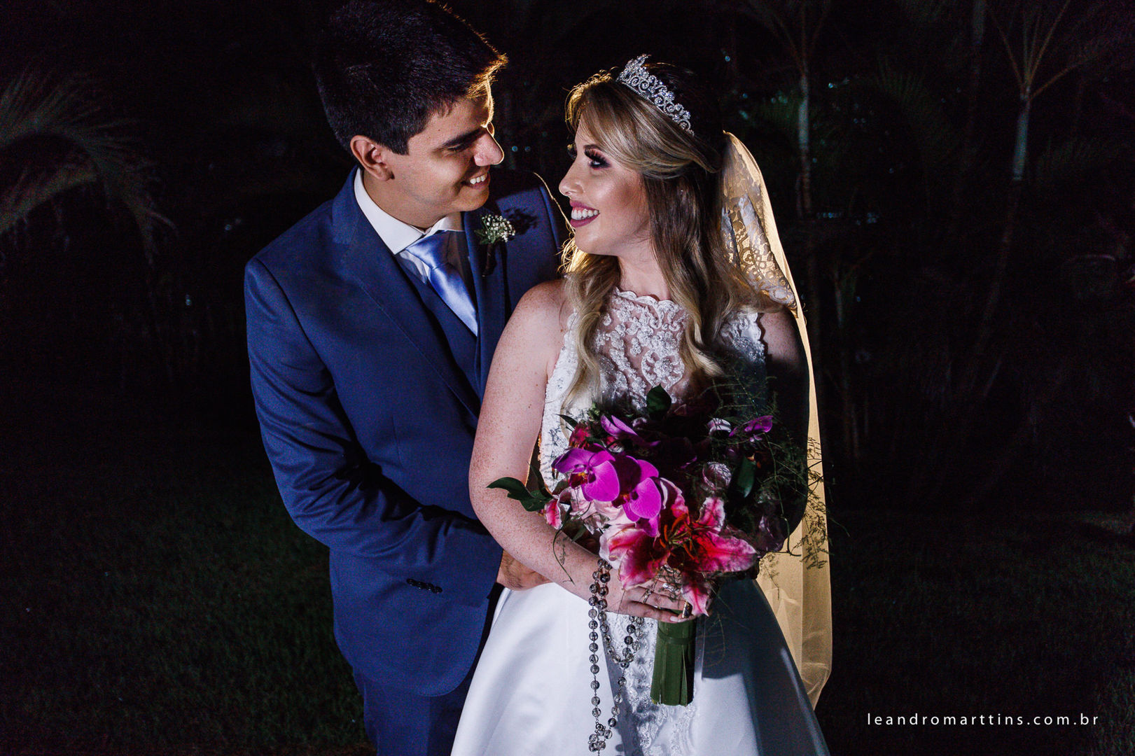 Foto Casamento Ana e Thiago na Paróquia Menino Jesus de Praga Foto Casamento Ana e Thiago na Paróquia Menino Jesus de Praga - Imagem 34