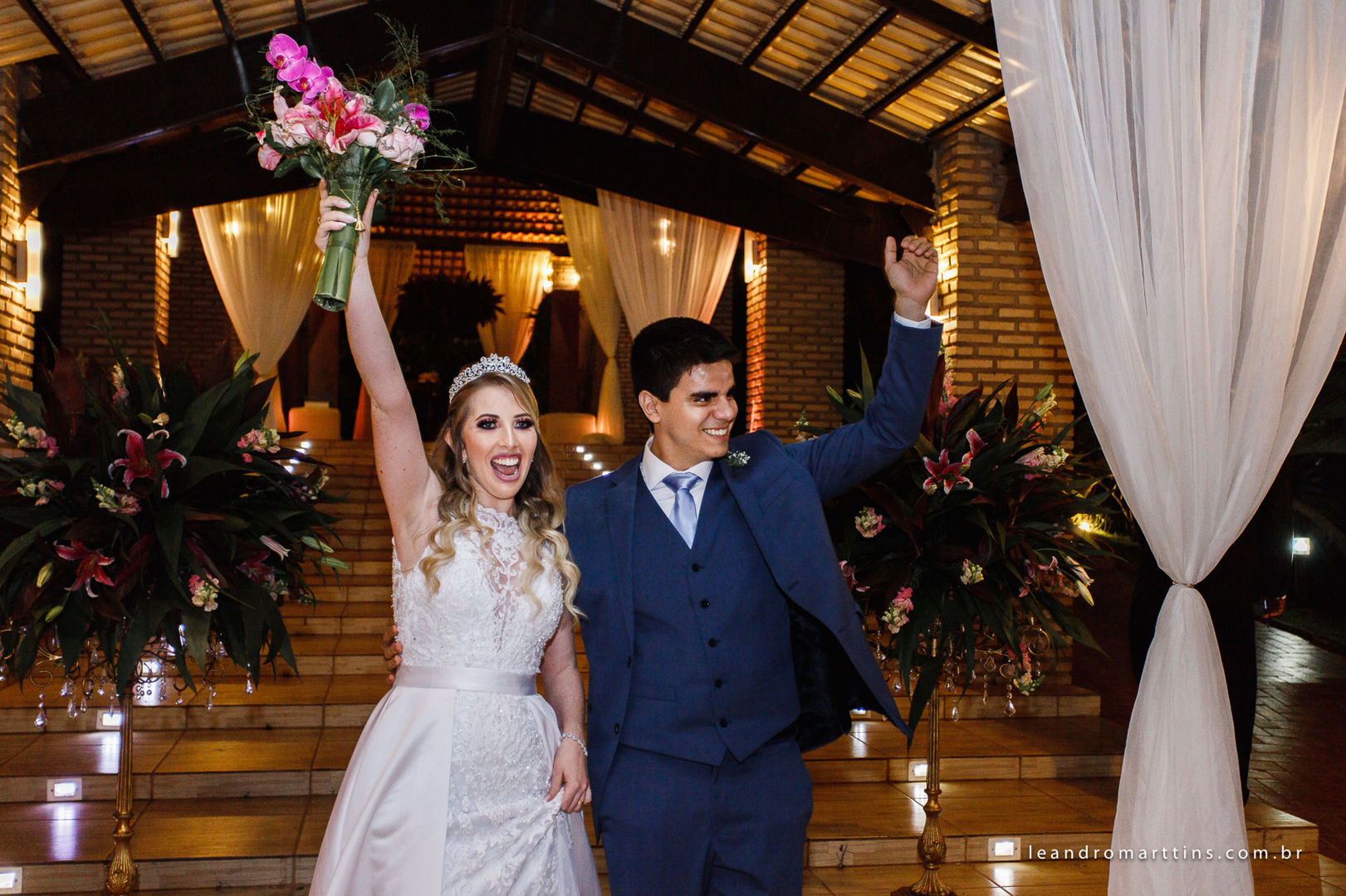 Foto Casamento Ana e Thiago na Paróquia Menino Jesus de Praga Foto Casamento Ana e Thiago na Paróquia Menino Jesus de Praga - Imagem 39