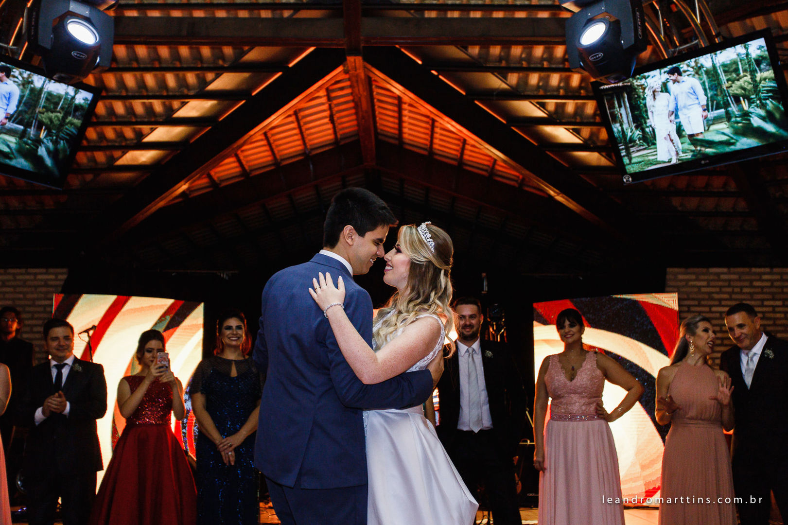 Foto Casamento Ana e Thiago na Paróquia Menino Jesus de Praga Foto Casamento Ana e Thiago na Paróquia Menino Jesus de Praga - Imagem 42