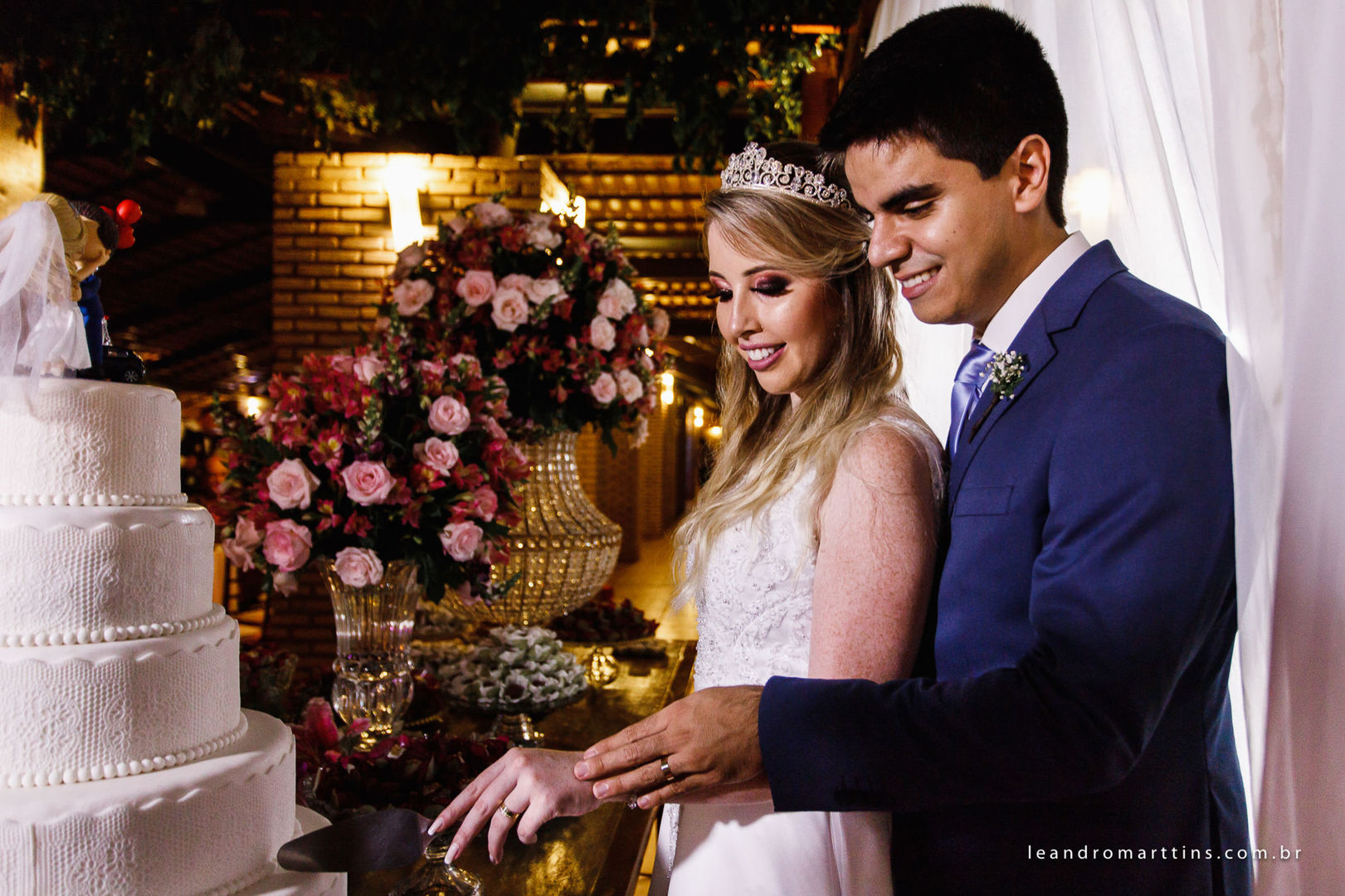 Foto Casamento Ana e Thiago na Paróquia Menino Jesus de Praga Foto Casamento Ana e Thiago na Paróquia Menino Jesus de Praga - Imagem 44