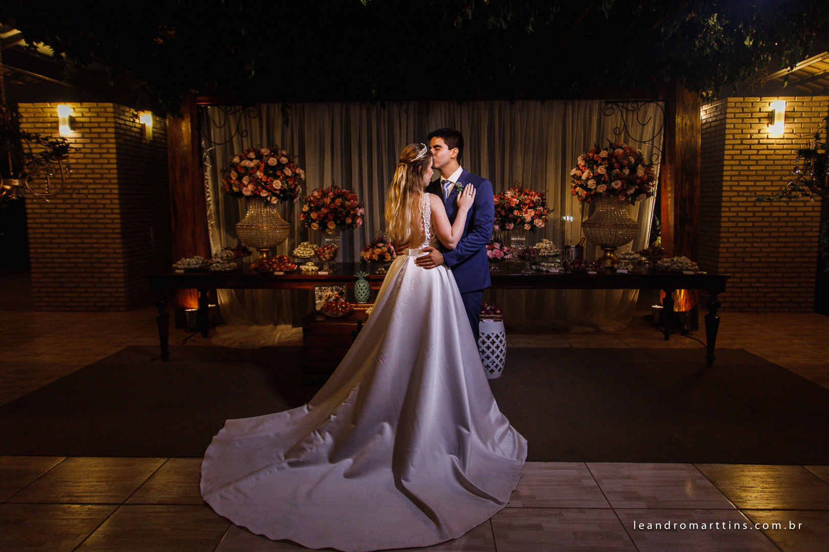 Foto Casamento Ana e Thiago na Paróquia Menino Jesus de Praga Foto Casamento Ana e Thiago na Paróquia Menino Jesus de Praga - Imagem 45