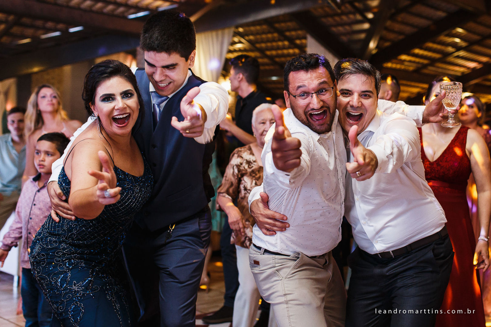 Foto Casamento Ana e Thiago na Paróquia Menino Jesus de Praga Foto Casamento Ana e Thiago na Paróquia Menino Jesus de Praga - Imagem 50