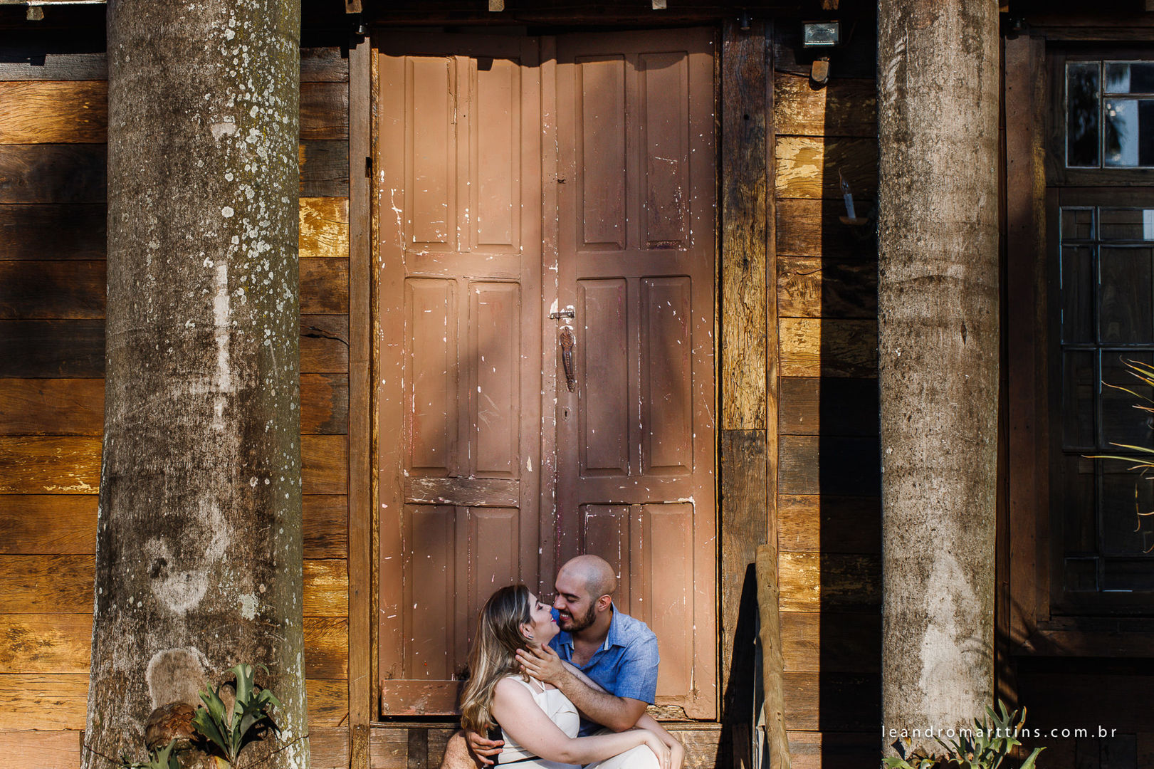 Foto Pré Wedding Ana e Ton no Antiquário Clever Casado Foto Pré Wedding Ana e Ton no Antiquário Clever Casado - Imagem 10