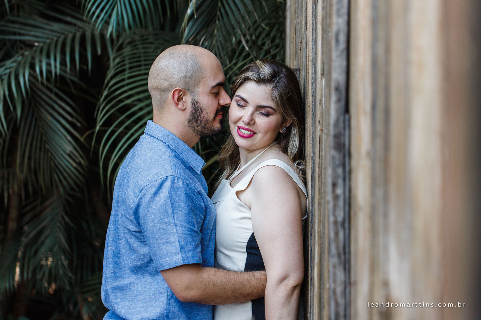 Foto Pré Wedding Ana e Ton no Antiquário Clever Casado Foto Pré Wedding Ana e Ton no Antiquário Clever Casado - Imagem 11