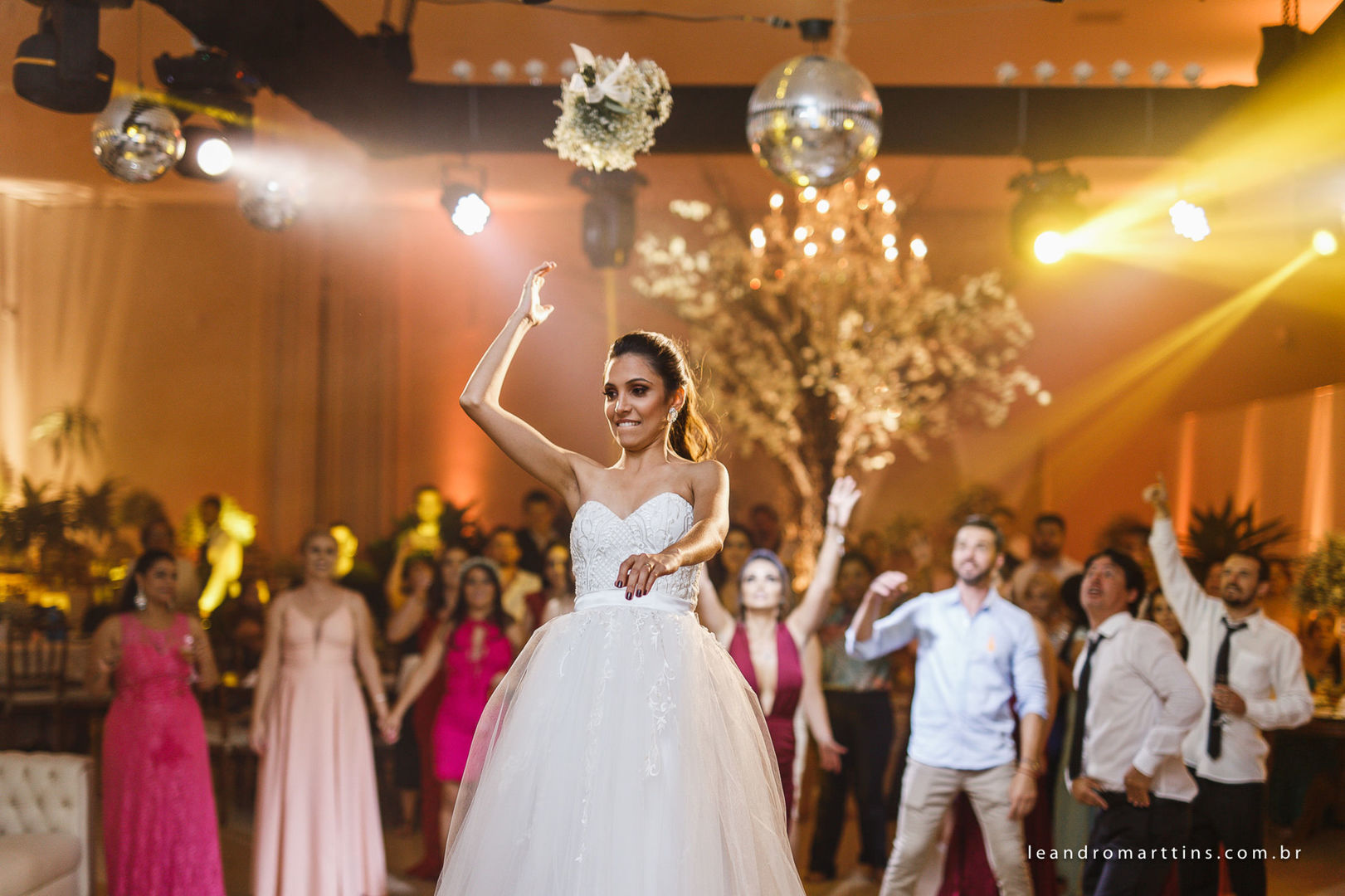 Foto Casamento Luana e Eduardo no espaço Bella Faria Eventos Foto Casamento Luana e Eduardo no espaço Bella Faria Eventos - Imagem 73