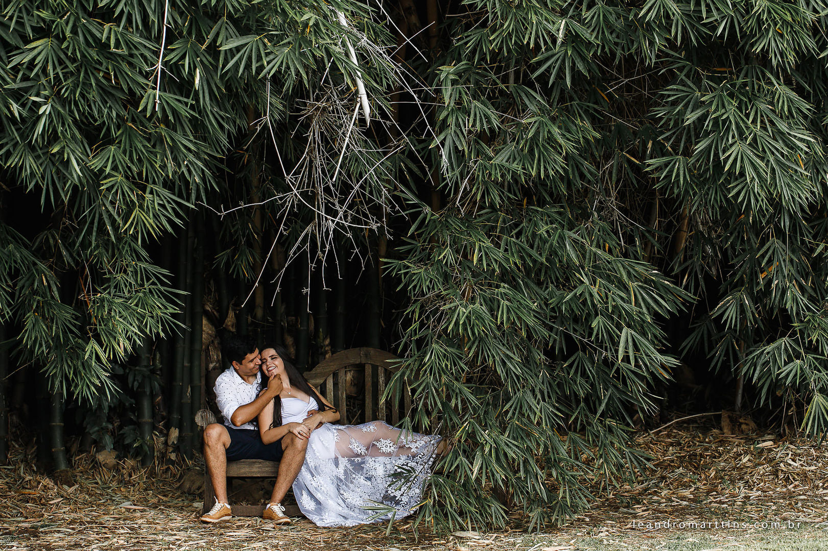 Foto Pré Wedding Pâmela e Tiago no Antiquário Clever Casado Foto Pré Wedding Pâmela e Tiago no Antiquário Clever Casado - Imagem 6