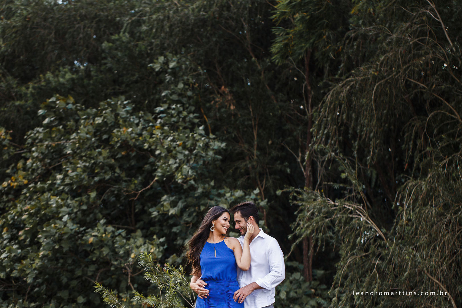 Foto Pré Wedding Helenita e Gabriel no Antiquário Clever Casado Foto Pré Wedding Helenita e Gabriel no Antiquário Clever Casado - Imagem 9