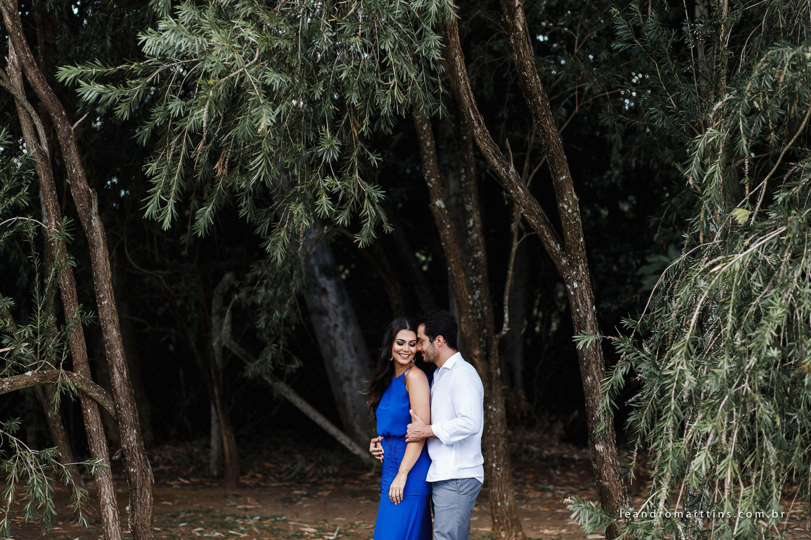 Foto Pré Wedding Helenita e Gabriel no Antiquário Clever Casado Foto Pré Wedding Helenita e Gabriel no Antiquário Clever Casado - Imagem 13