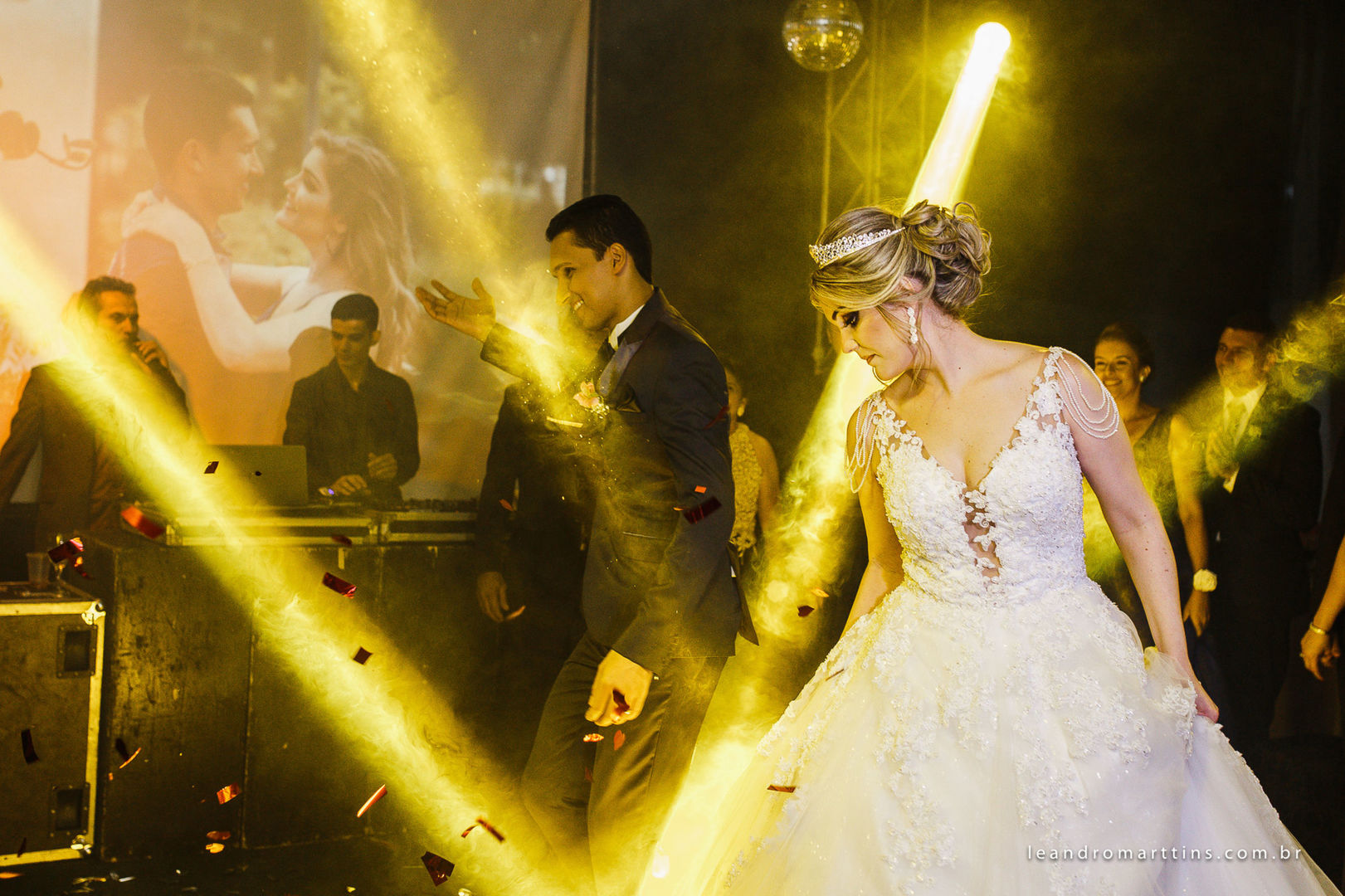 Foto Casamento Naiara e Douglas na Igreja Matriz de Auriflama-SP Foto Casamento Naiara e Douglas na Igreja Matriz de Auriflama-SP - Imagem 51
