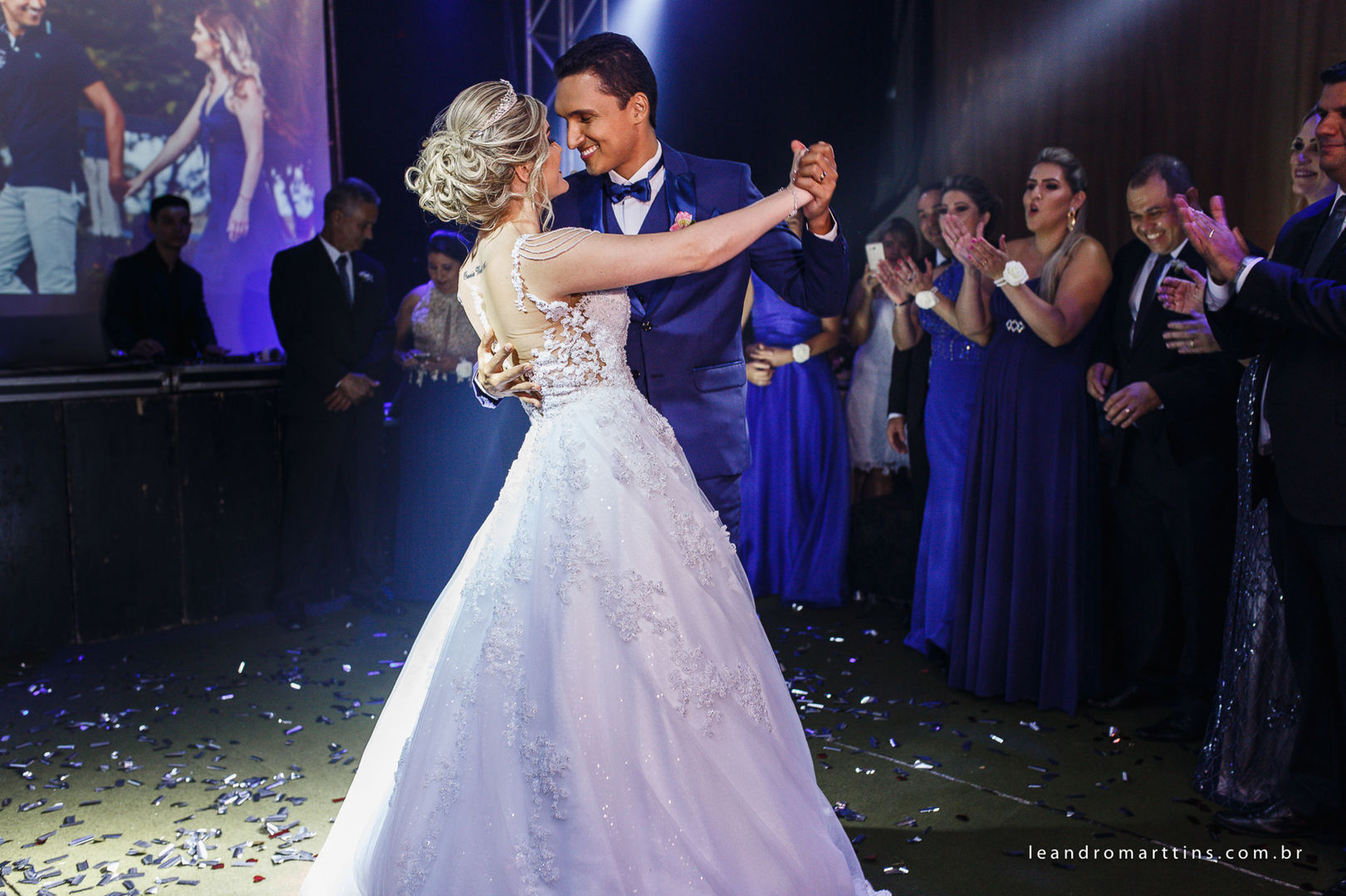 Foto Casamento Naiara e Douglas na Igreja Matriz de Auriflama-SP Foto Casamento Naiara e Douglas na Igreja Matriz de Auriflama-SP - Imagem 50