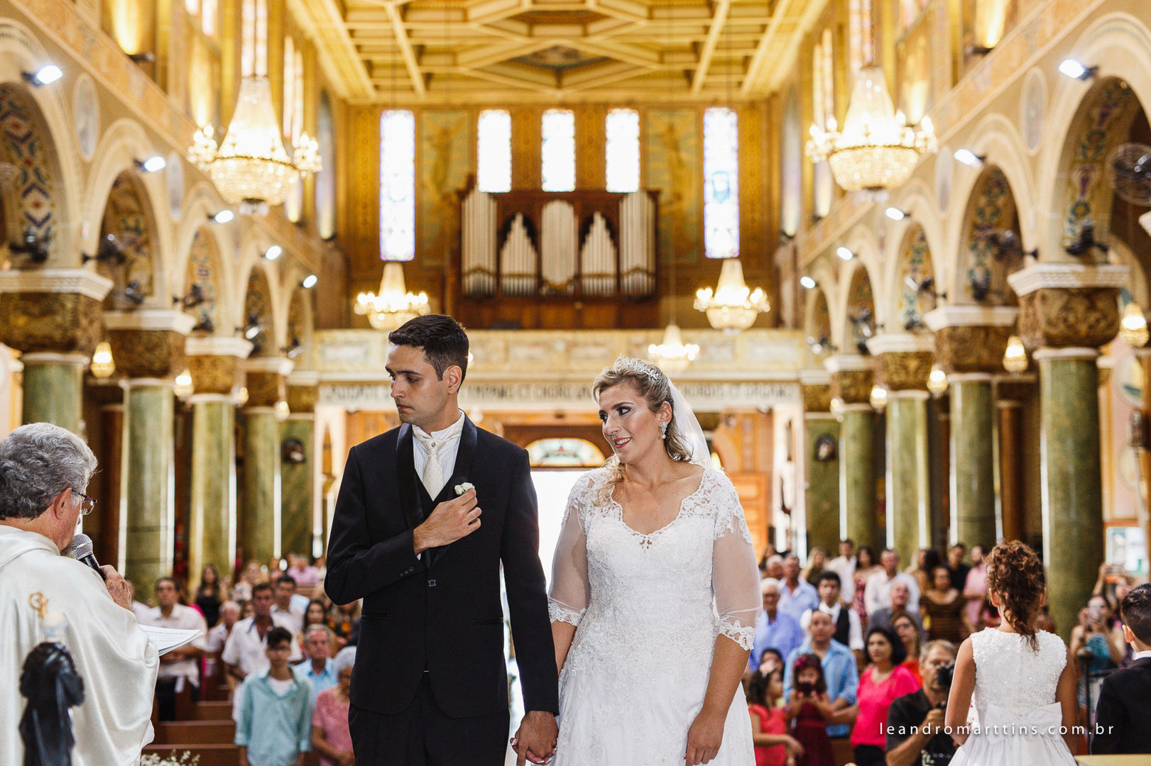 Foto Casamento Ludmila e Fernando na Igreja Basílica Menor de Nossa Senhora Aparecida - São José do Rio Preto - SP Foto Casamento Ludmila e Fernando na Igreja Basílica Menor de Nossa Senhora Aparecida - São José do Rio Preto - SP - Imagem 24
