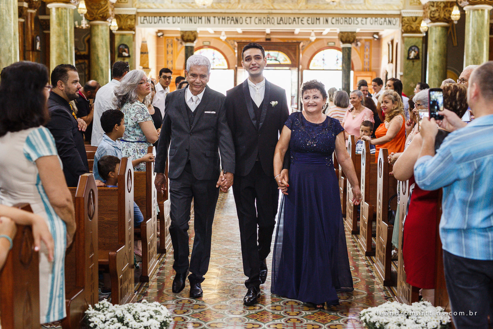 Foto Casamento Ludmila e Fernando na Igreja Basílica Menor de Nossa Senhora Aparecida - São José do Rio Preto - SP Foto Casamento Ludmila e Fernando na Igreja Basílica Menor de Nossa Senhora Aparecida - São José do Rio Preto - SP - Imagem 14