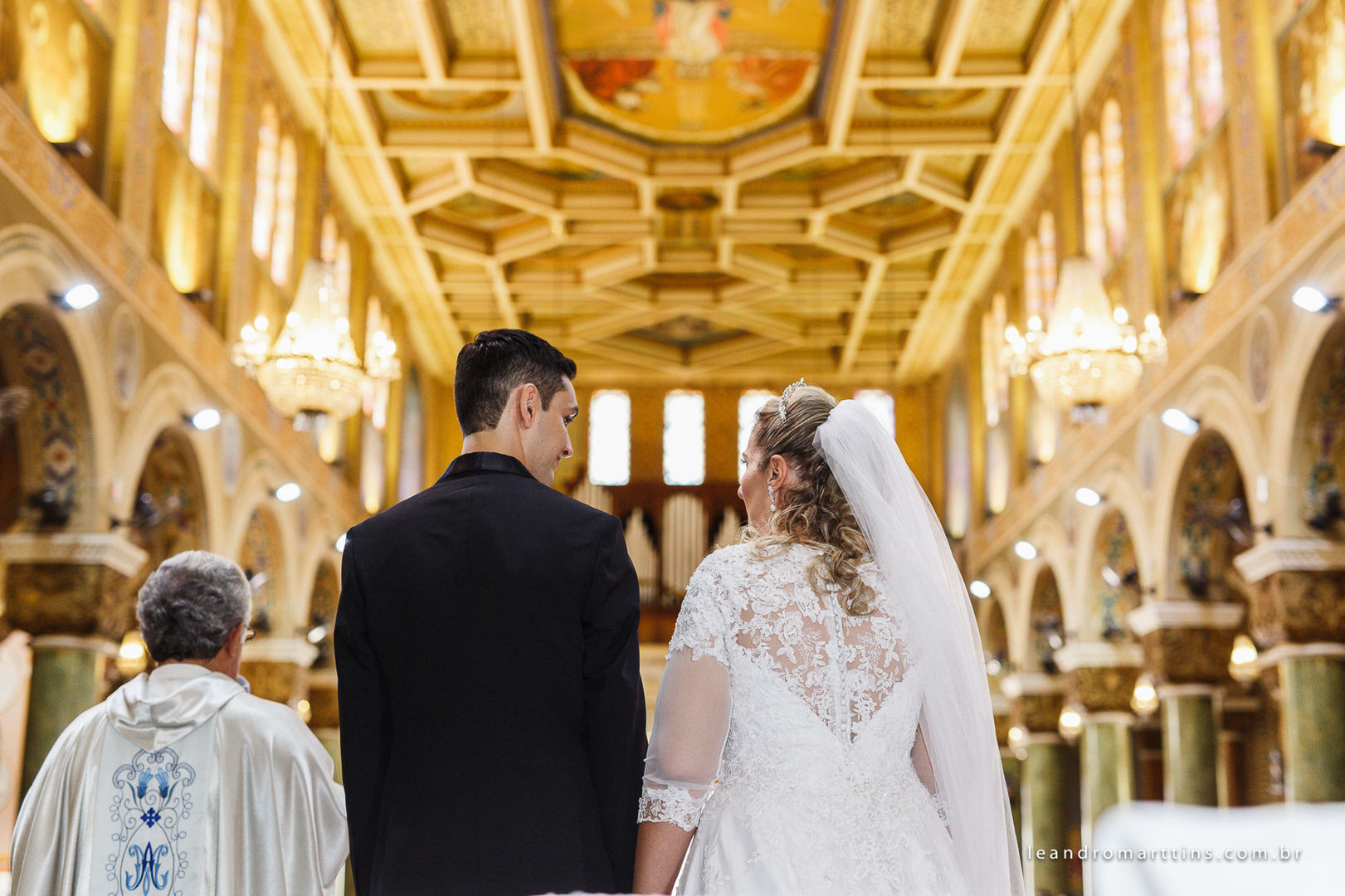 Foto Casamento Ludmila e Fernando na Igreja Basílica Menor de Nossa Senhora Aparecida - São José do Rio Preto - SP Foto Casamento Ludmila e Fernando na Igreja Basílica Menor de Nossa Senhora Aparecida - São José do Rio Preto - SP - Imagem 27