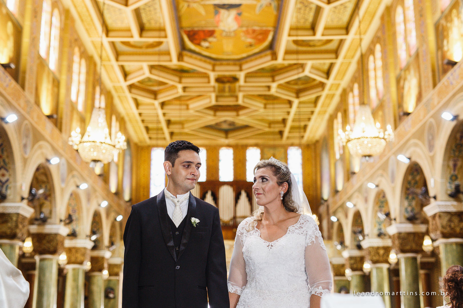 Foto Casamento Ludmila e Fernando na Igreja Basílica Menor de Nossa Senhora Aparecida - São José do Rio Preto - SP Foto Casamento Ludmila e Fernando na Igreja Basílica Menor de Nossa Senhora Aparecida - São José do Rio Preto - SP - Imagem 31