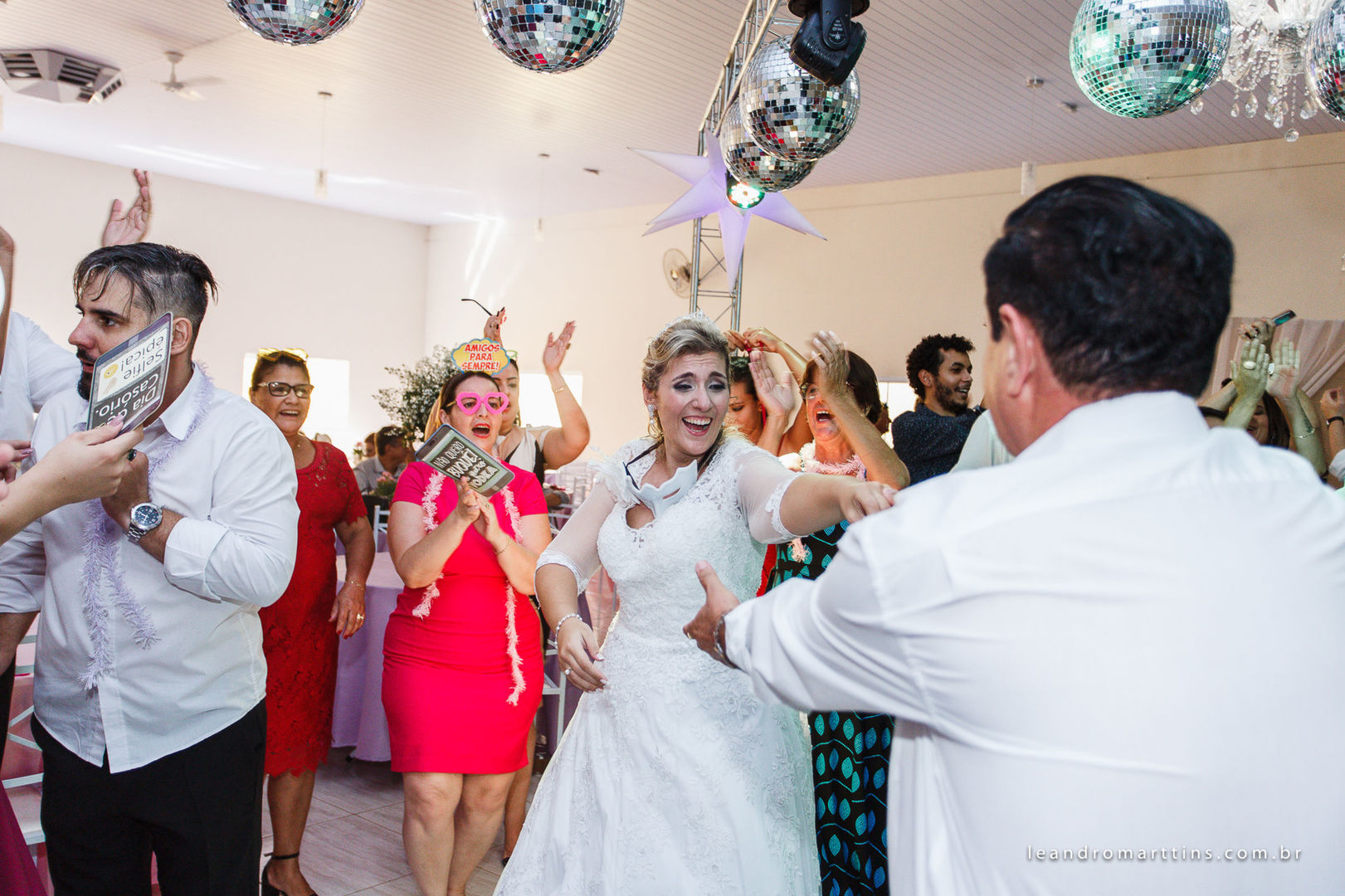 Foto Casamento Ludmila e Fernando na Igreja Basílica Menor de Nossa Senhora Aparecida - São José do Rio Preto - SP Foto Casamento Ludmila e Fernando na Igreja Basílica Menor de Nossa Senhora Aparecida - São José do Rio Preto - SP - Imagem 52