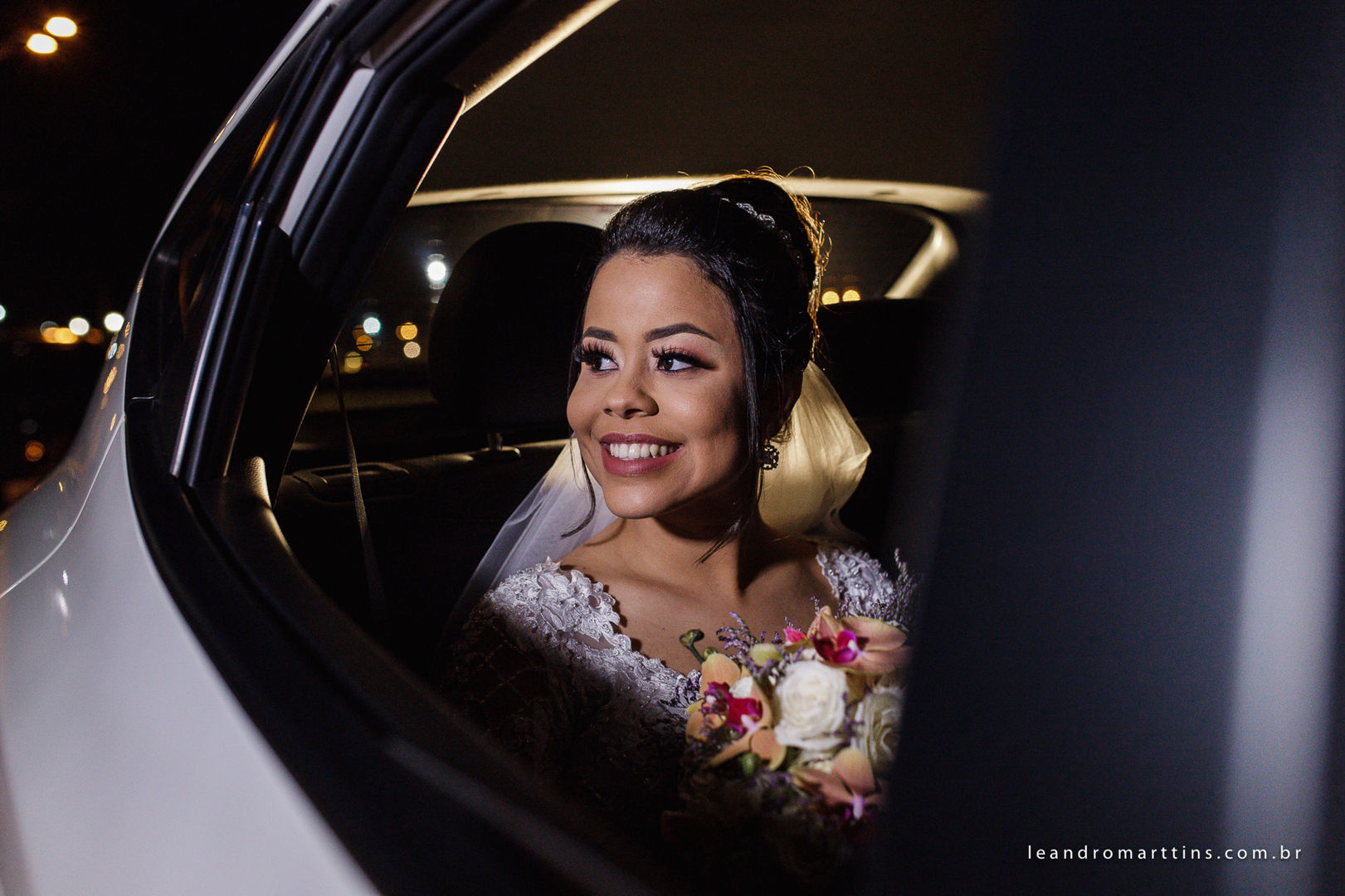 Foto Casamento na igreja Basílica e recepção Marisa Abud - Verônica e Renan Foto Casamento na igreja Basílica e recepção Marisa Abud - Verônica e Renan - Imagem 25