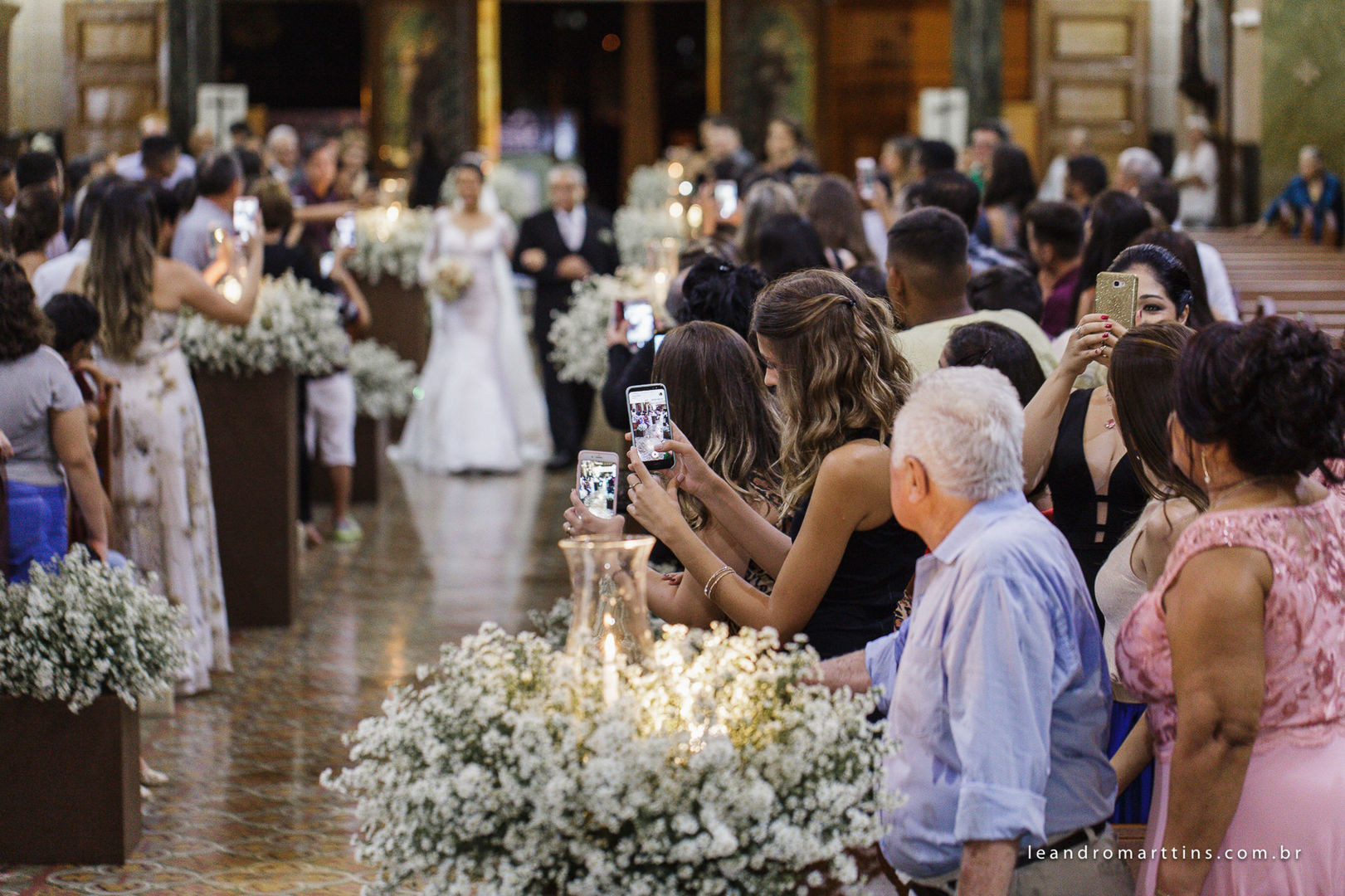 Foto Casamento na igreja Basílica e recepção Marisa Abud - Verônica e Renan Foto Casamento na igreja Basílica e recepção Marisa Abud - Verônica e Renan - Imagem 31