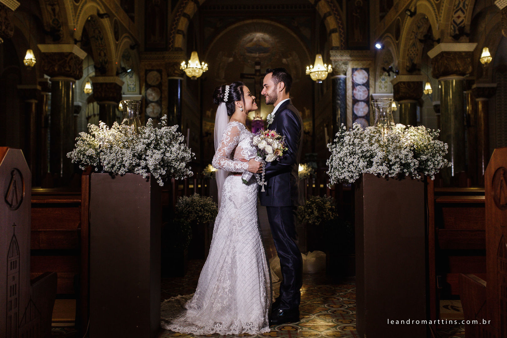 Foto Casamento na igreja Basílica e recepção Marisa Abud - Verônica e Renan Foto Casamento na igreja Basílica e recepção Marisa Abud - Verônica e Renan - Imagem 49