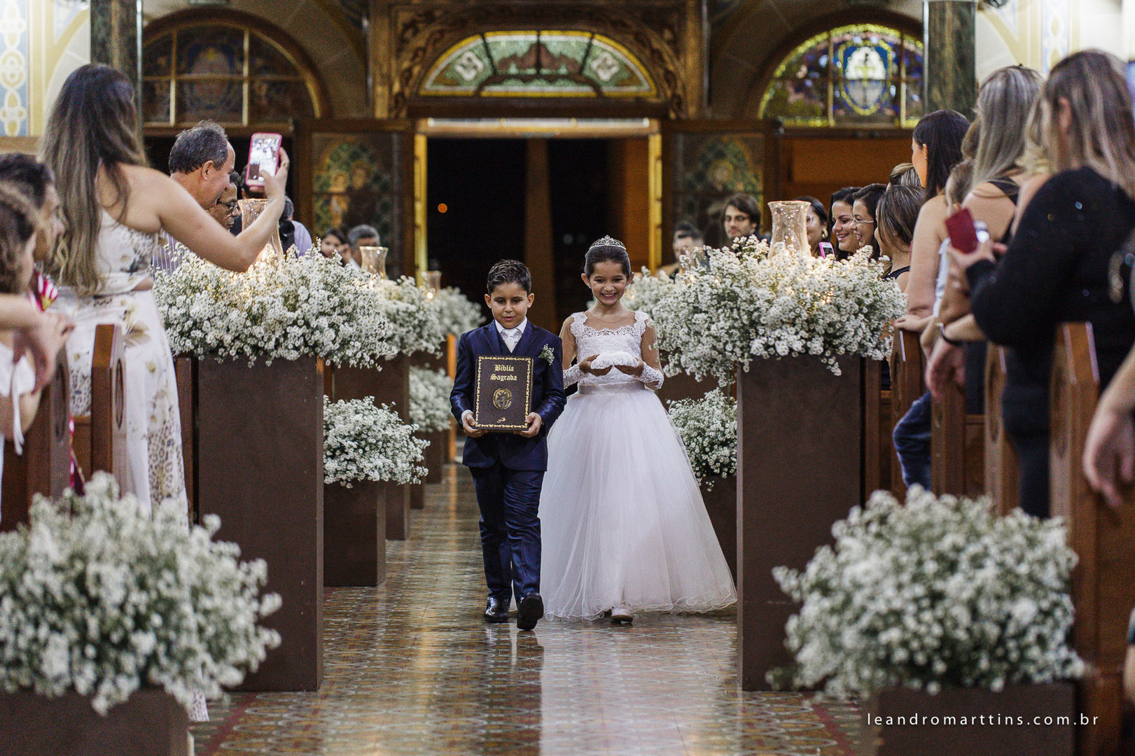 Foto Casamento na igreja Basílica e recepção Marisa Abud - Verônica e Renan Foto Casamento na igreja Basílica e recepção Marisa Abud - Verônica e Renan - Imagem 40