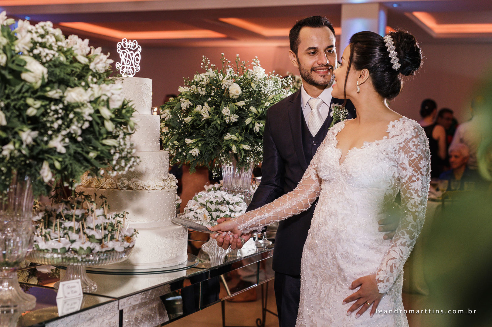Foto Casamento na igreja Basílica e recepção Marisa Abud - Verônica e Renan Foto Casamento na igreja Basílica e recepção Marisa Abud - Verônica e Renan - Imagem 64