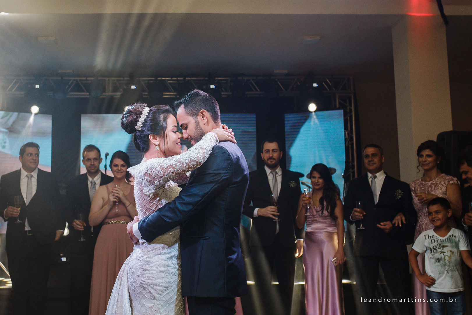 Foto Casamento na igreja Basílica e recepção Marisa Abud - Verônica e Renan Foto Casamento na igreja Basílica e recepção Marisa Abud - Verônica e Renan - Imagem 63