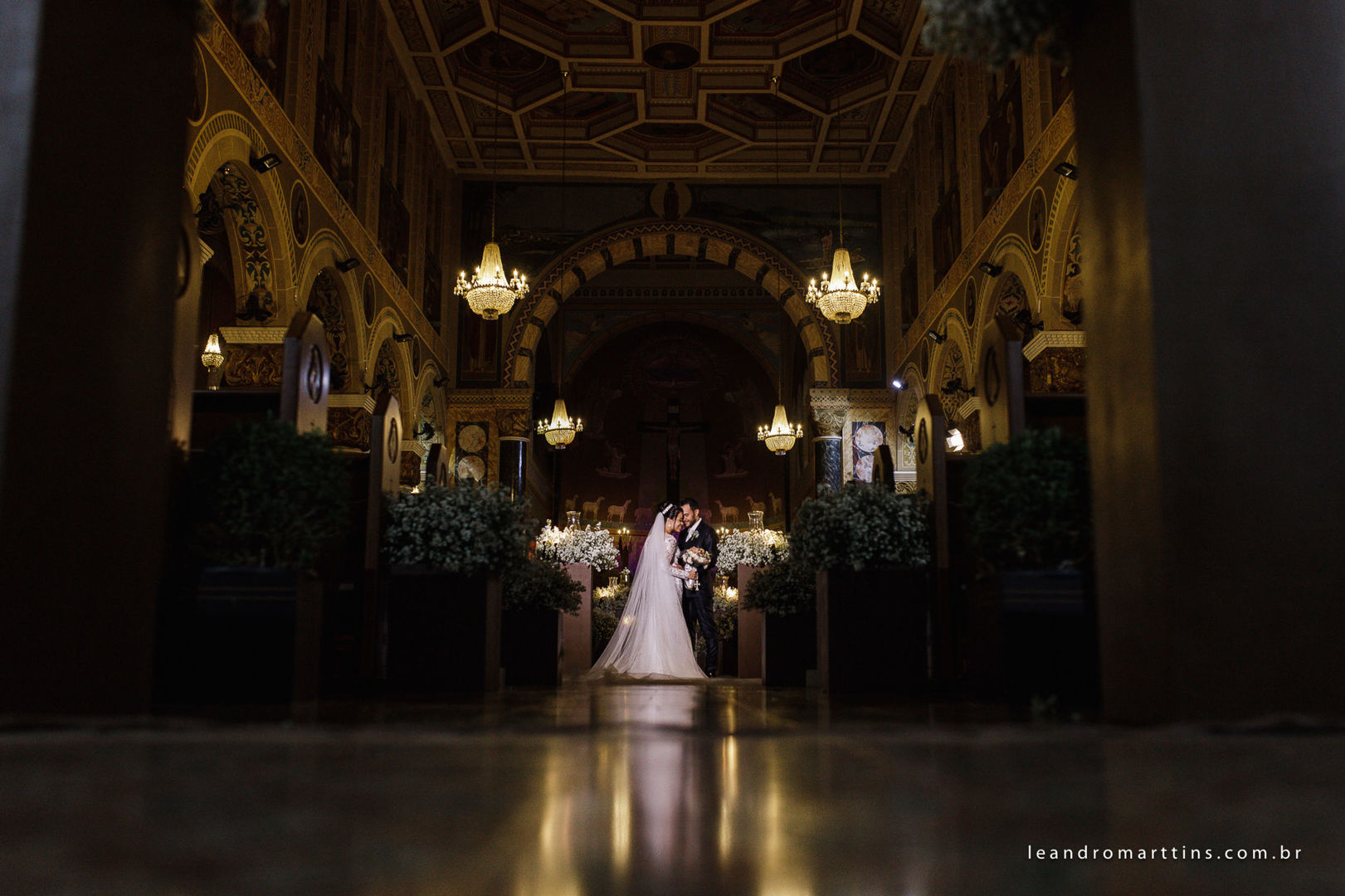 Foto Casamento na igreja Basílica e recepção Marisa Abud - Verônica e Renan Foto Casamento na igreja Basílica e recepção Marisa Abud - Verônica e Renan - Imagem 56