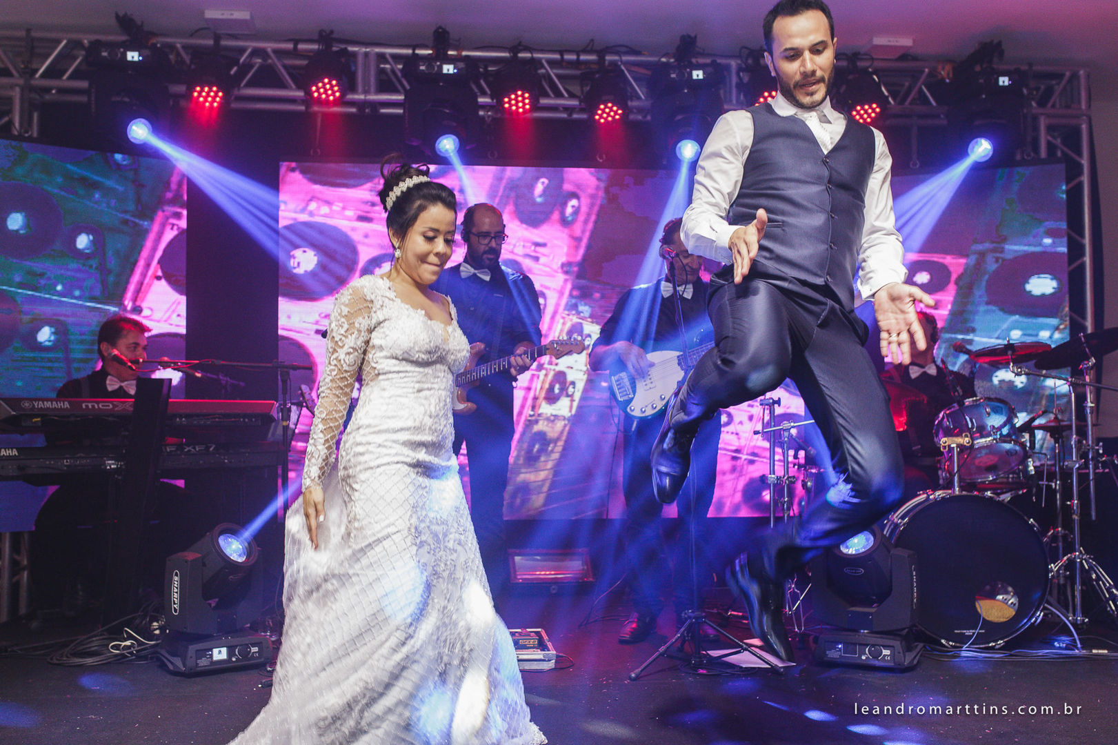Foto Casamento na igreja Basílica e recepção Marisa Abud - Verônica e Renan Foto Casamento na igreja Basílica e recepção Marisa Abud - Verônica e Renan - Imagem 91