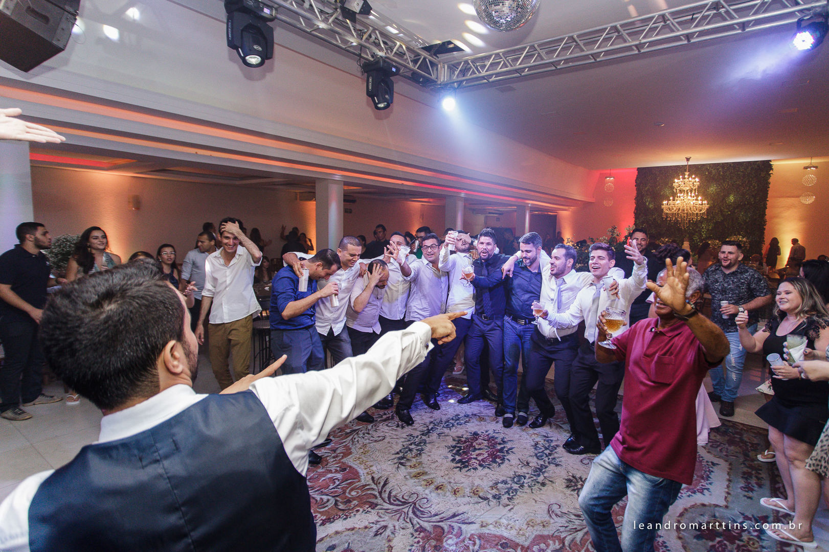 Foto Casamento na igreja Basílica e recepção Marisa Abud - Verônica e Renan Foto Casamento na igreja Basílica e recepção Marisa Abud - Verônica e Renan - Imagem 95