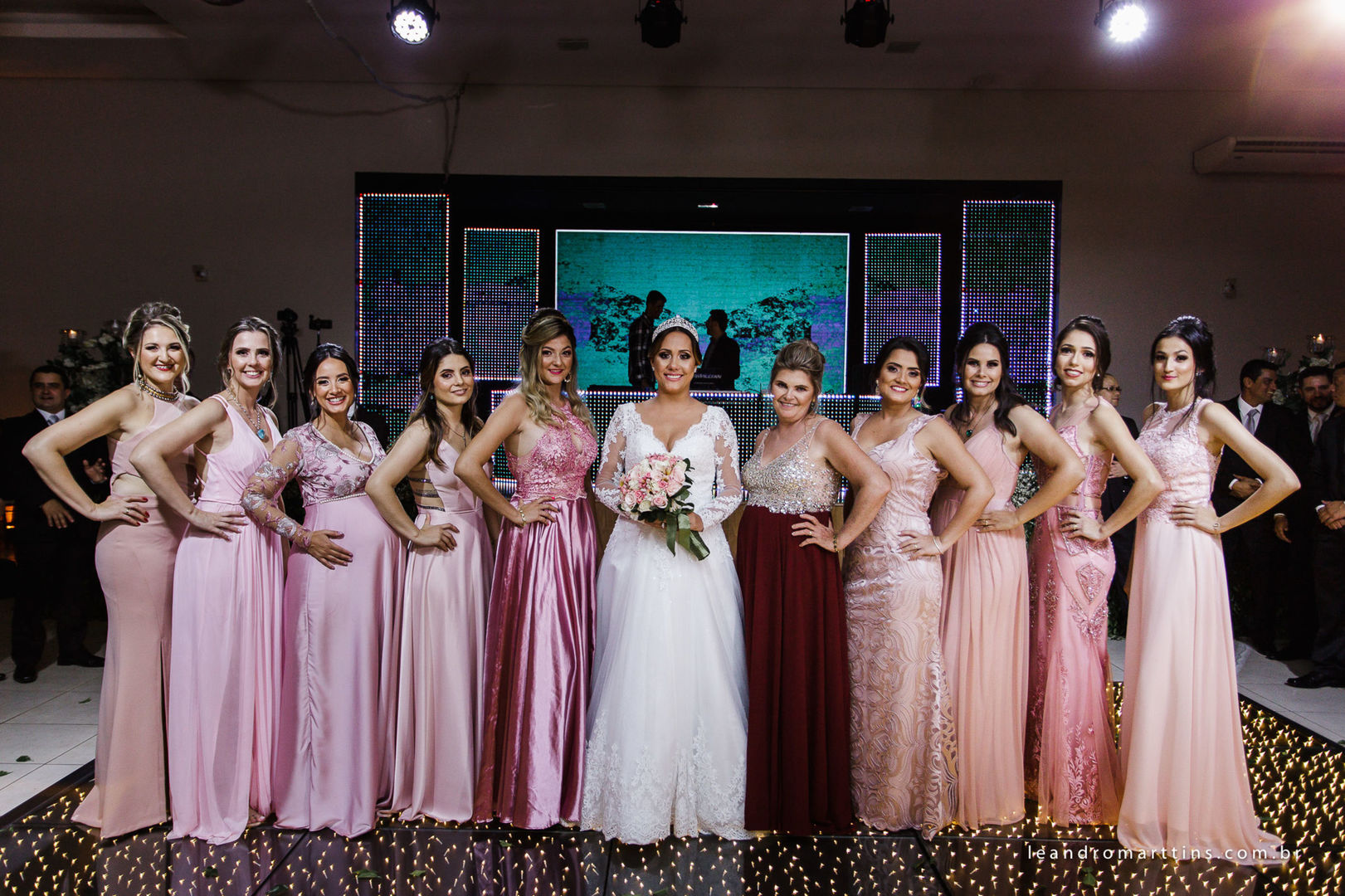 Foto Casamento Giovana e Vander no espaço Casa Évora - Mirassol Foto Casamento Giovana e Vander no espaço Casa Évora - Mirassol - Imagem 63