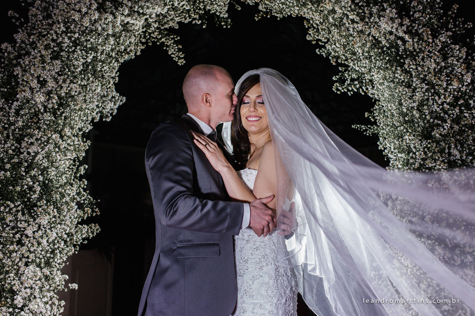 Foto Casamento Thaiz e Samuel no espaço Fauze Karam Buffet Foto Casamento Thaiz e Samuel no espaço Fauze Karam Buffet - Imagem 34
