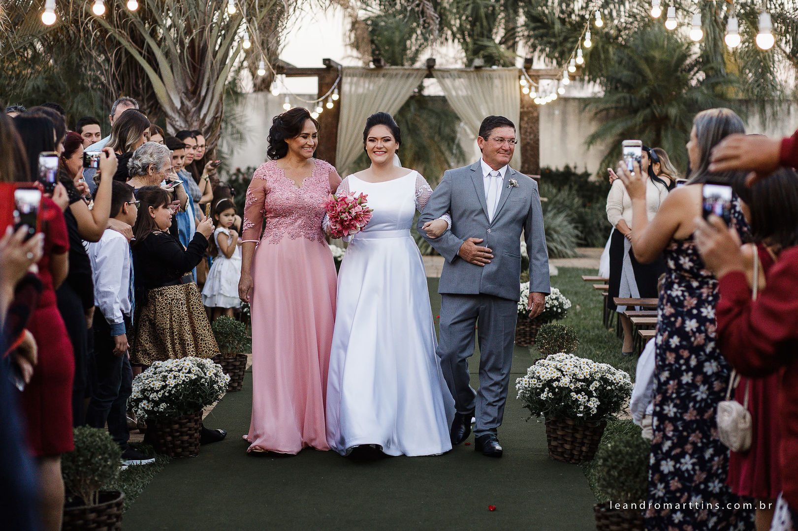 Foto Casamento Mariana e Lucas no espaço Santa Felicidade Eventos Foto Casamento Mariana e Lucas no espaço Santa Felicidade Eventos - Imagem 29