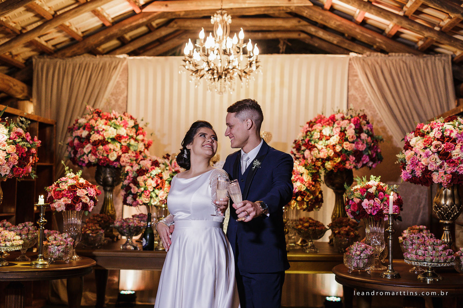 Foto Casamento Mariana e Lucas no espaço Santa Felicidade Eventos Foto Casamento Mariana e Lucas no espaço Santa Felicidade Eventos - Imagem 62