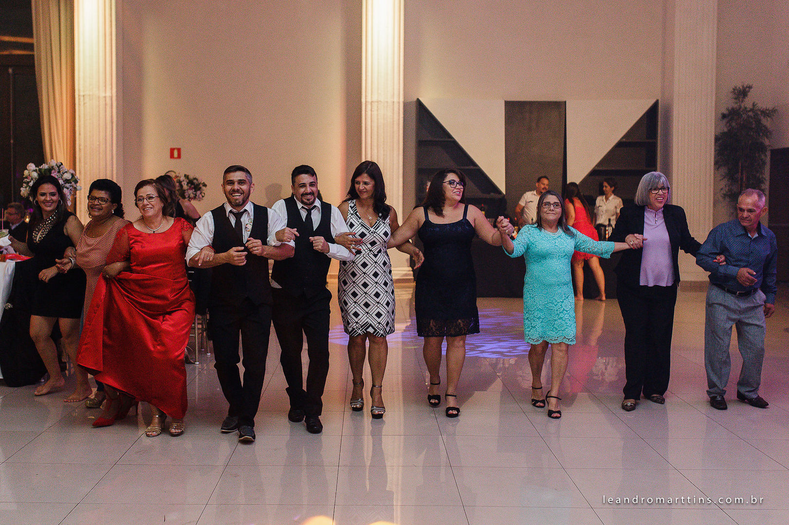 Foto Casamento Daiane e Marcos no espaço Fauze Karam Buffet Foto Casamento Daiane e Marcos no espaço Fauze Karam Buffet - Imagem 61