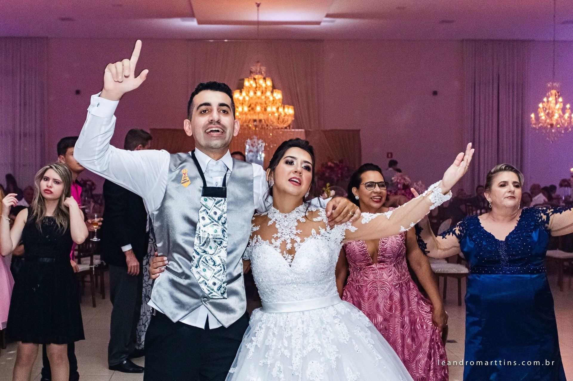 Foto Casamento Tainá e Higor no espaço Bella Faria Eventos, Cedral - SP Foto Casamento Tainá e Higor no espaço Bella Faria Eventos, Cedral - SP - Imagem 64