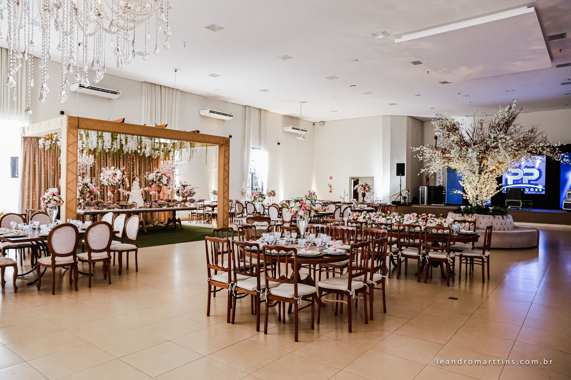 Foto Casamento Edilaine e Danilo no espaço Bella Faria Eventos Foto Casamento Edilaine e Danilo no espaço Bella Faria Eventos - Imagem 16