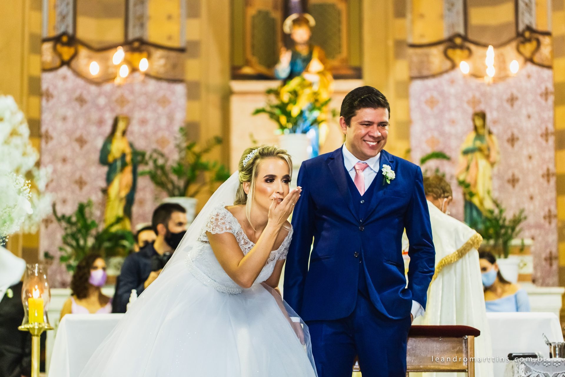 Foto Casamento Natália e João na igreja Matriz de Mirassol Foto Casamento Natália e João na igreja Matriz de Mirassol - Imagem 32