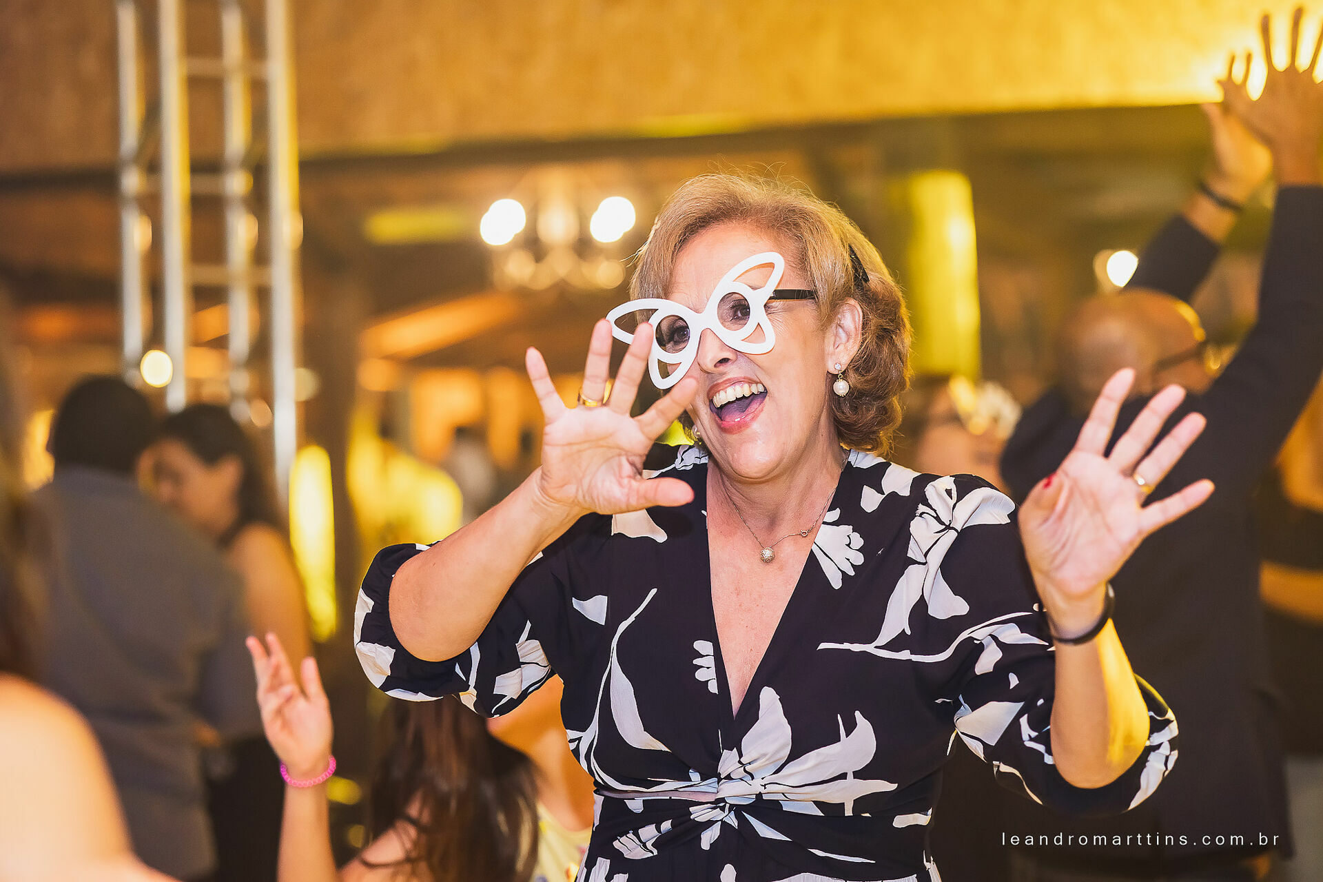 Foto Casamento Marcele e Vitor na igreja Basílica com recepção no espaço Glauber Carvalho Foto Casamento Marcele e Vitor na igreja Basílica com recepção no espaço Glauber Carvalho - Imagem 67
