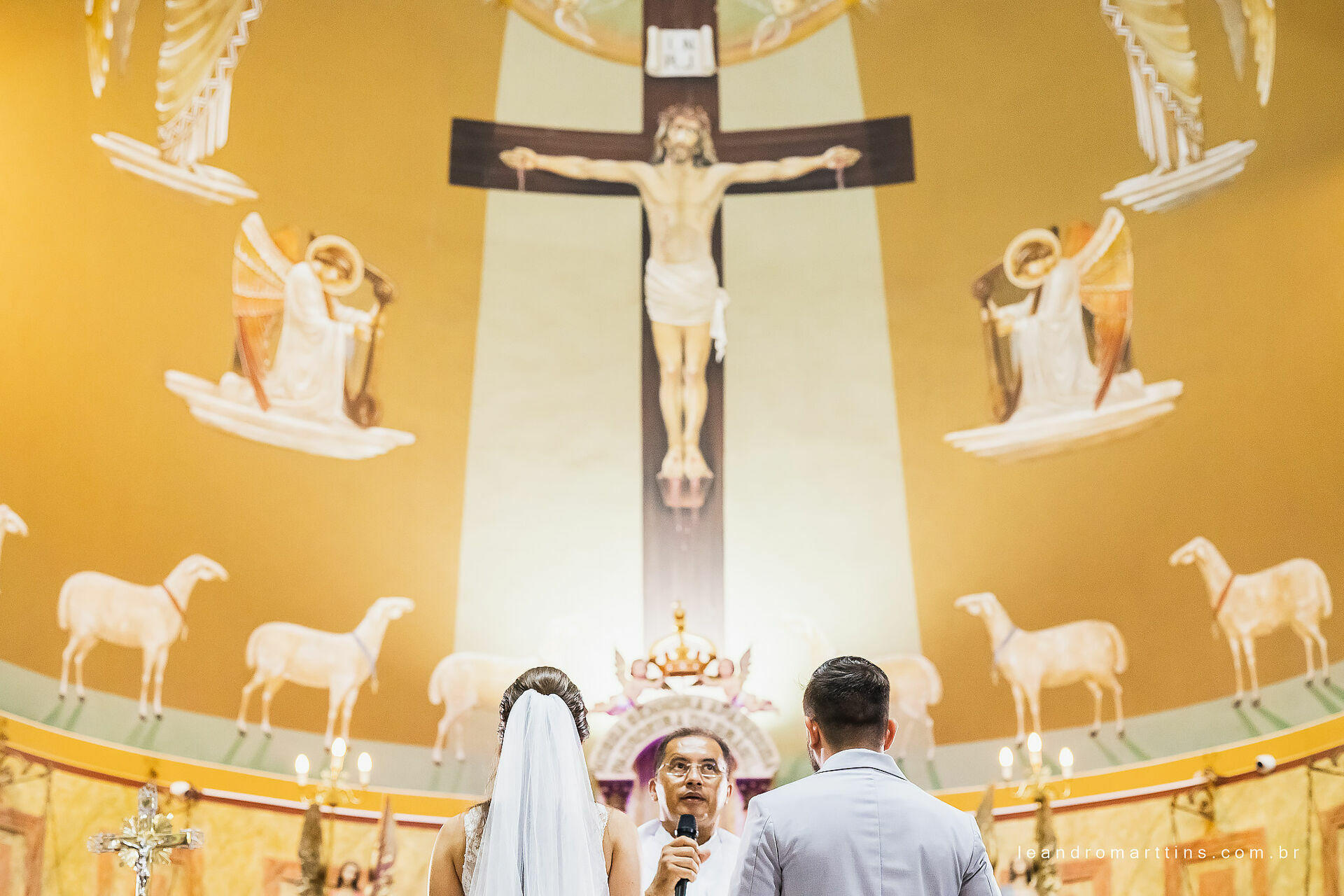 Foto Casamento Marcele e Vitor na igreja Basílica com recepção no espaço Glauber Carvalho Foto Casamento Marcele e Vitor na igreja Basílica com recepção no espaço Glauber Carvalho - Imagem 32