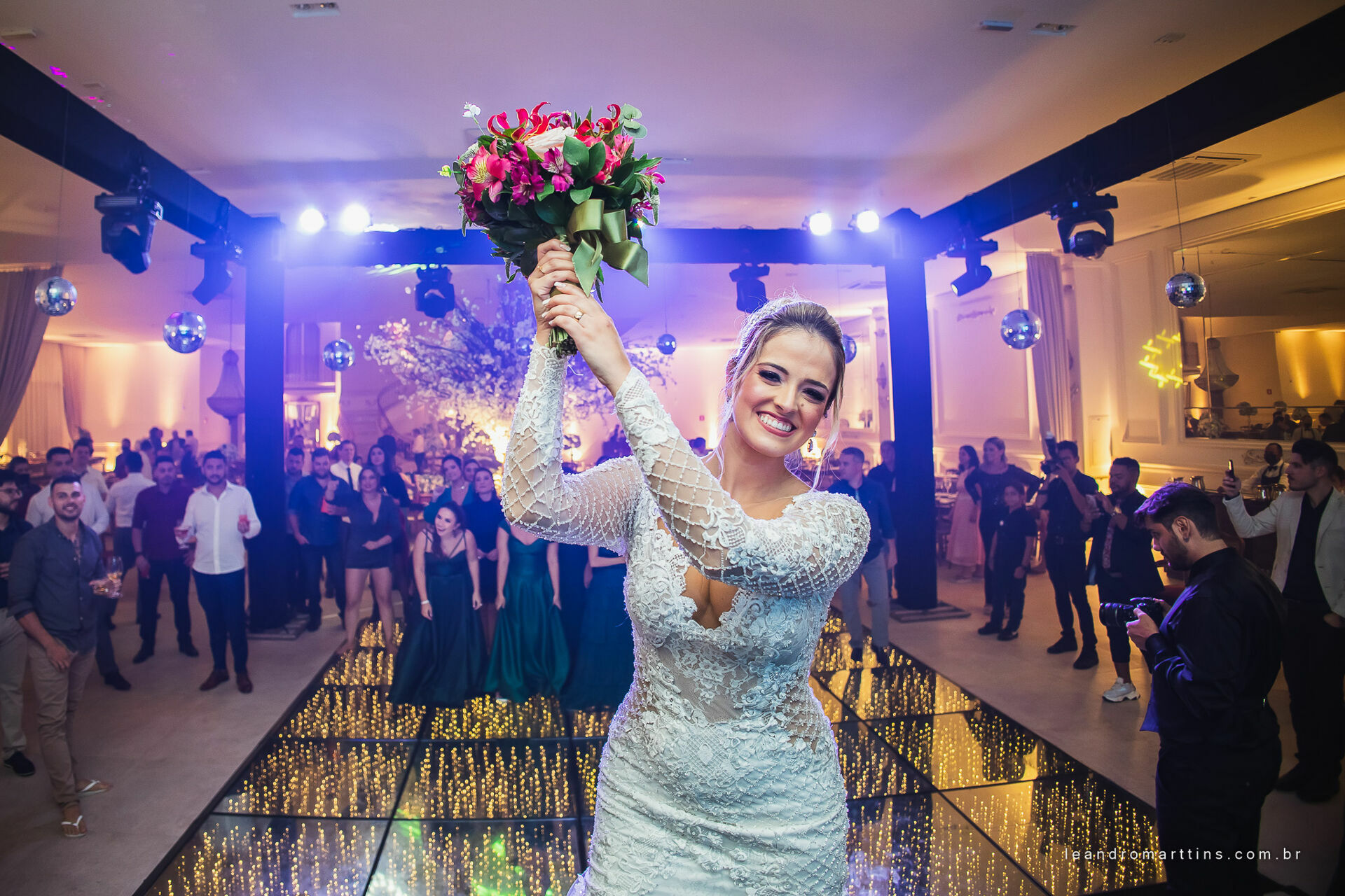 Foto Casamento Larissa e Thiago no espaço Almeida Pires Buffet Foto Casamento Larissa e Thiago no espaço Almeida Pires Buffet - Imagem 60