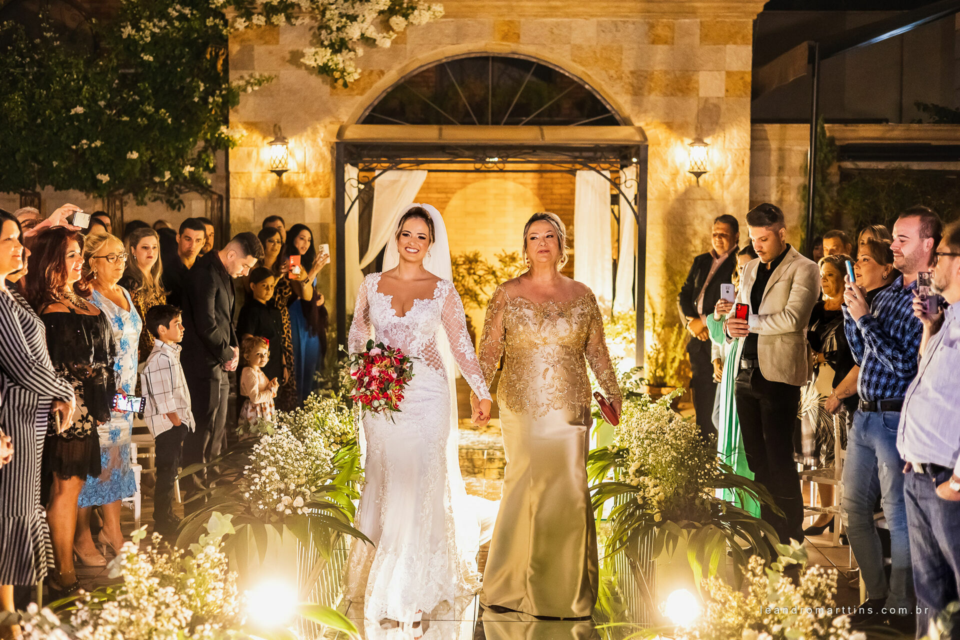Foto Casamento Larissa e Thiago no espaço Almeida Pires Buffet Foto Casamento Larissa e Thiago no espaço Almeida Pires Buffet - Imagem 18