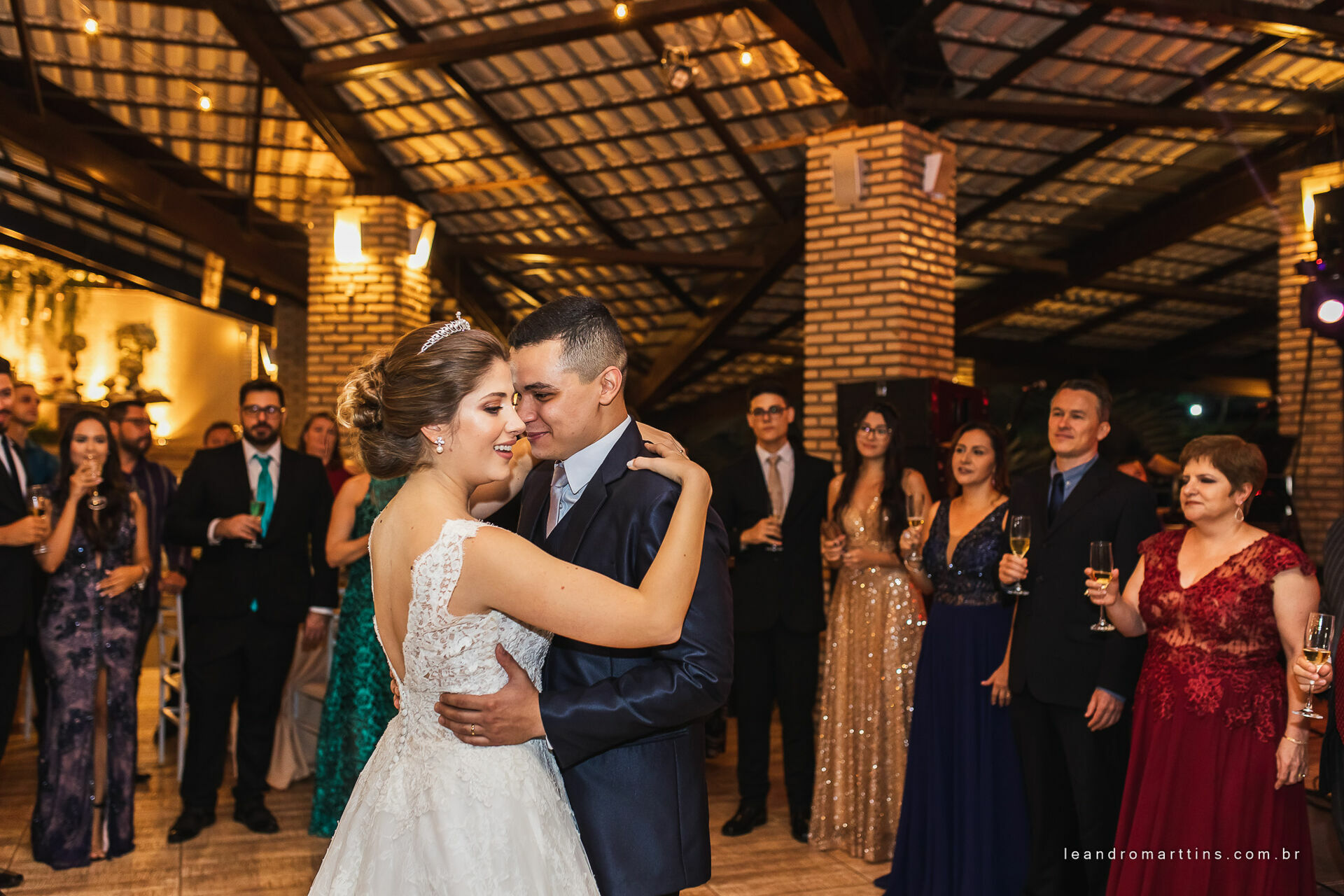 Foto Casamento Caroline e Leonardo na Igreja Nossa Senhora do Brasil Foto Casamento Caroline e Leonardo na Igreja Nossa Senhora do Brasil - Imagem 23