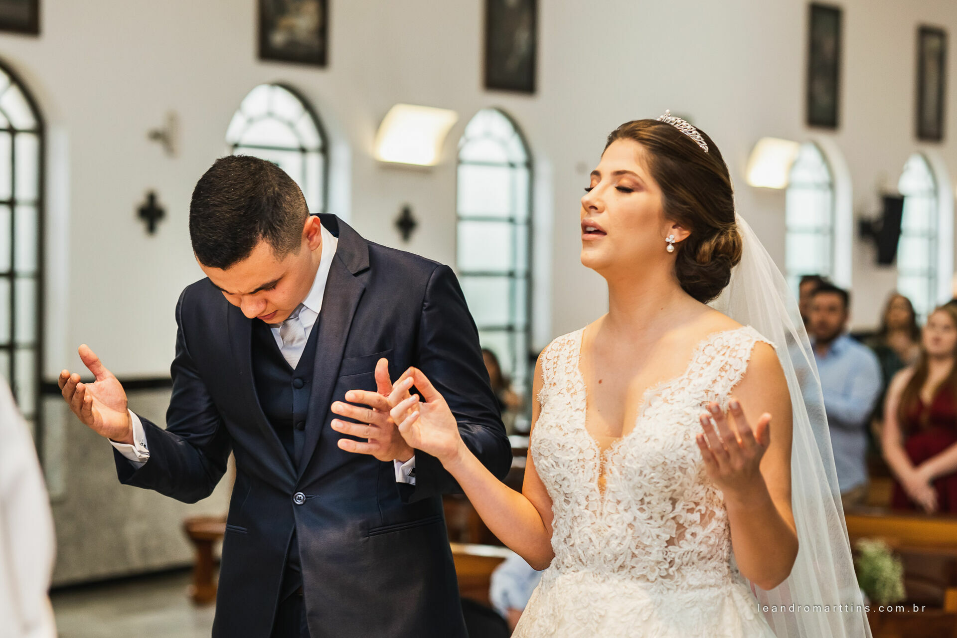 Foto Casamento Caroline e Leonardo na Igreja Nossa Senhora do Brasil Foto Casamento Caroline e Leonardo na Igreja Nossa Senhora do Brasil - Imagem 12