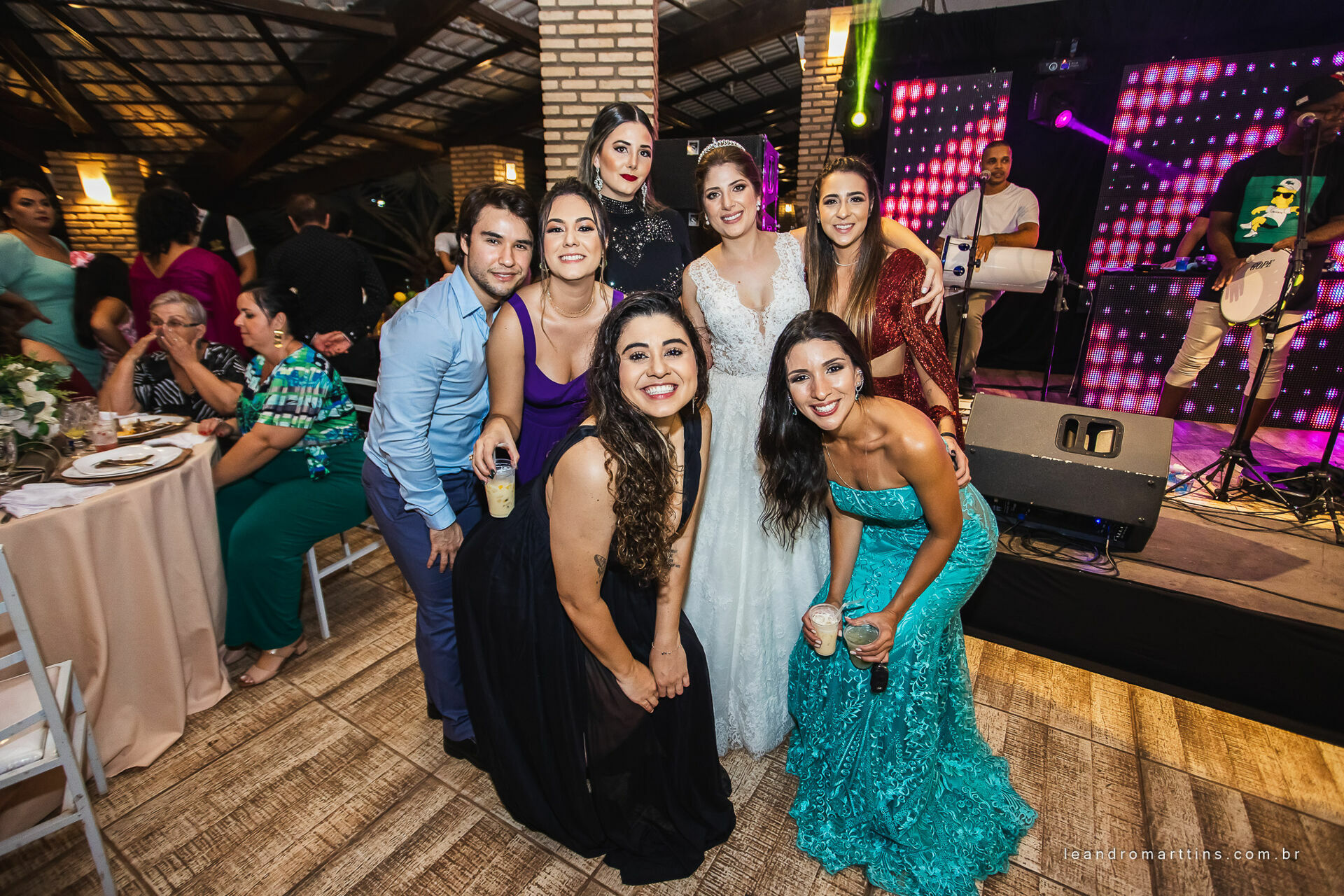 Foto Casamento Caroline e Leonardo na Igreja Nossa Senhora do Brasil Foto Casamento Caroline e Leonardo na Igreja Nossa Senhora do Brasil - Imagem 32