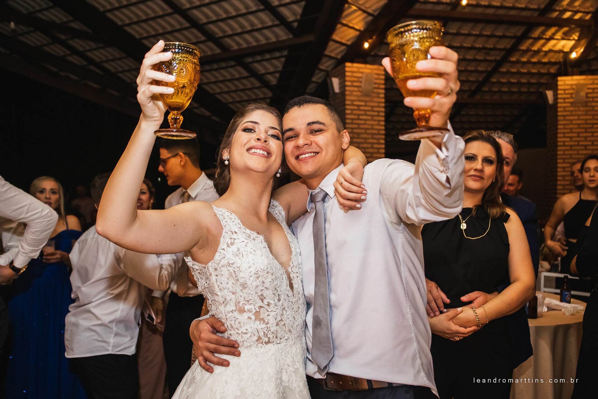 Foto Casamento Caroline e Leonardo na Igreja Nossa Senhora do Brasil Foto Casamento Caroline e Leonardo na Igreja Nossa Senhora do Brasil - Imagem 37