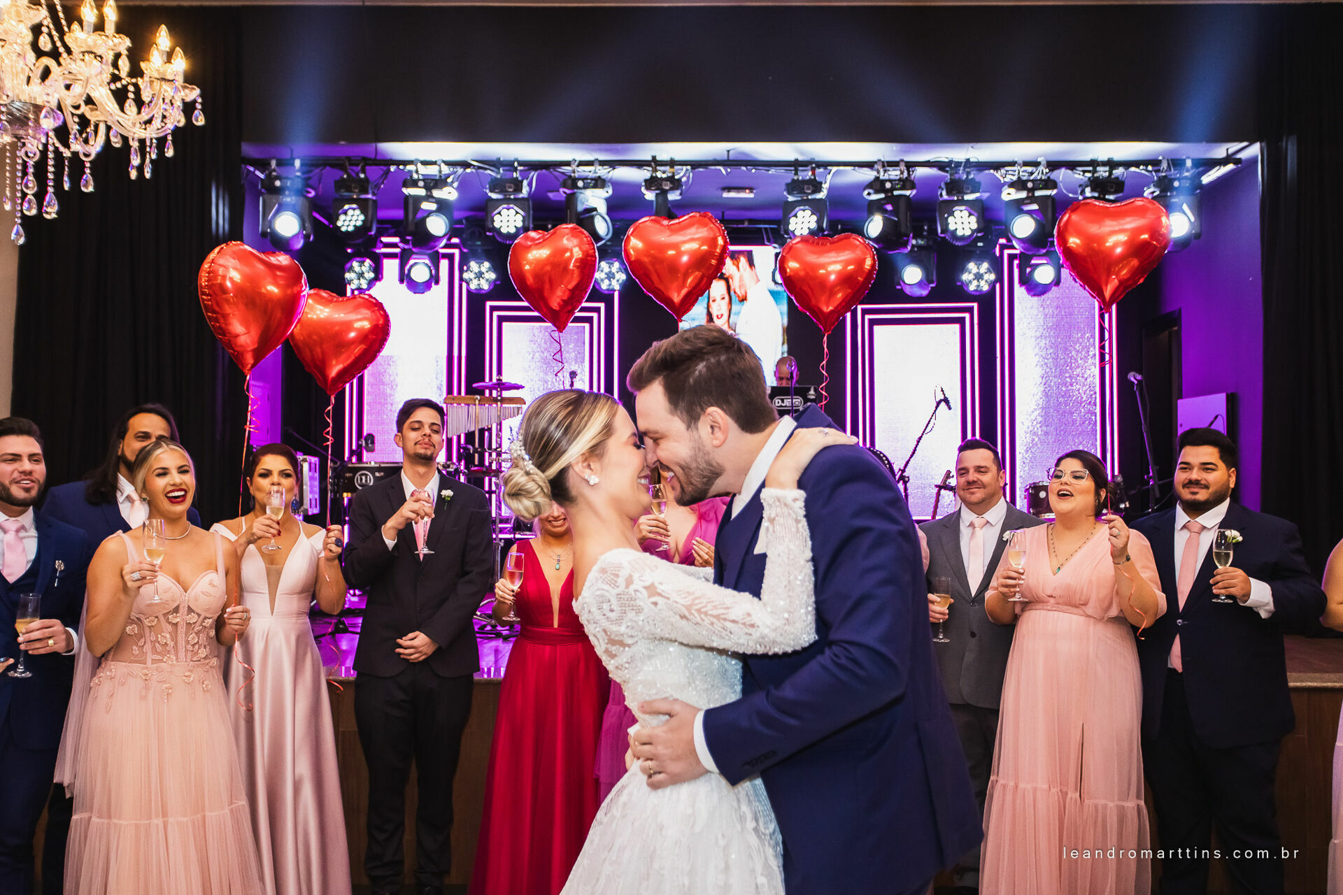 Foto Casamento Thayna e Fernando no espaço Casa Évora Eventos Foto Casamento Thayna e Fernando no espaço Casa Évora Eventos - Imagem 39
