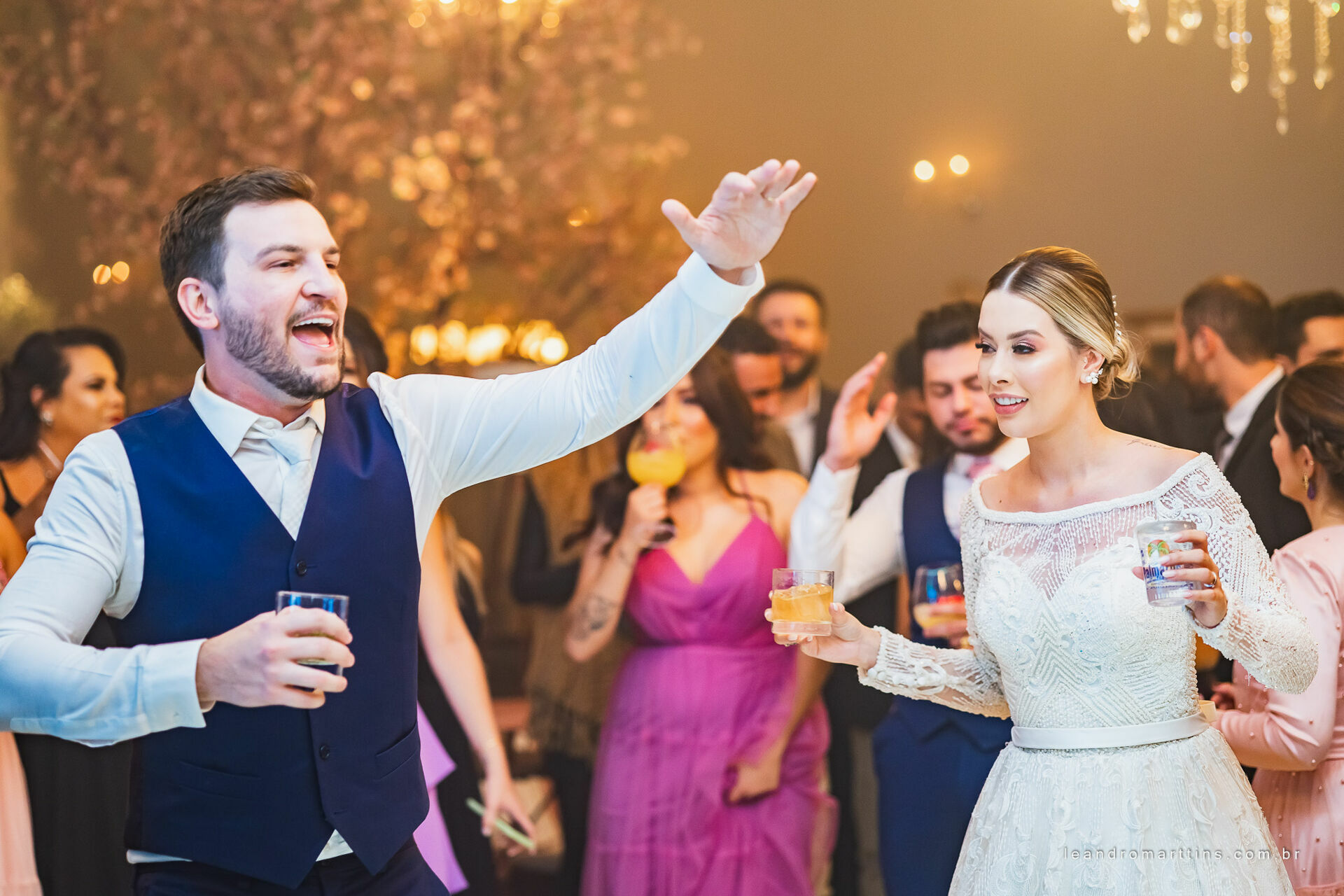 Foto Casamento Thayna e Fernando no espaço Casa Évora Eventos Foto Casamento Thayna e Fernando no espaço Casa Évora Eventos - Imagem 63