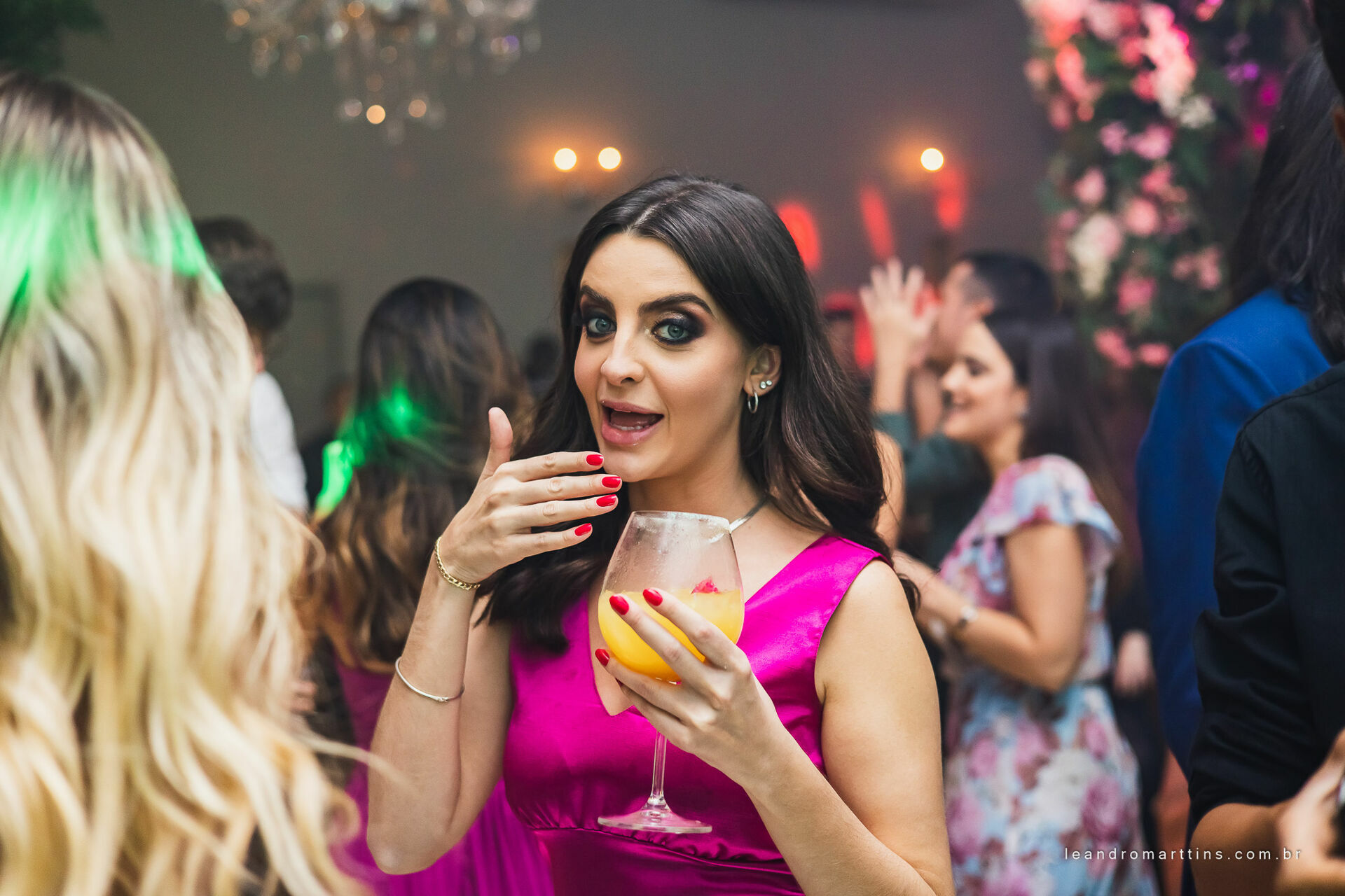 Foto Casamento Thayna e Fernando no espaço Casa Évora Eventos Foto Casamento Thayna e Fernando no espaço Casa Évora Eventos - Imagem 108